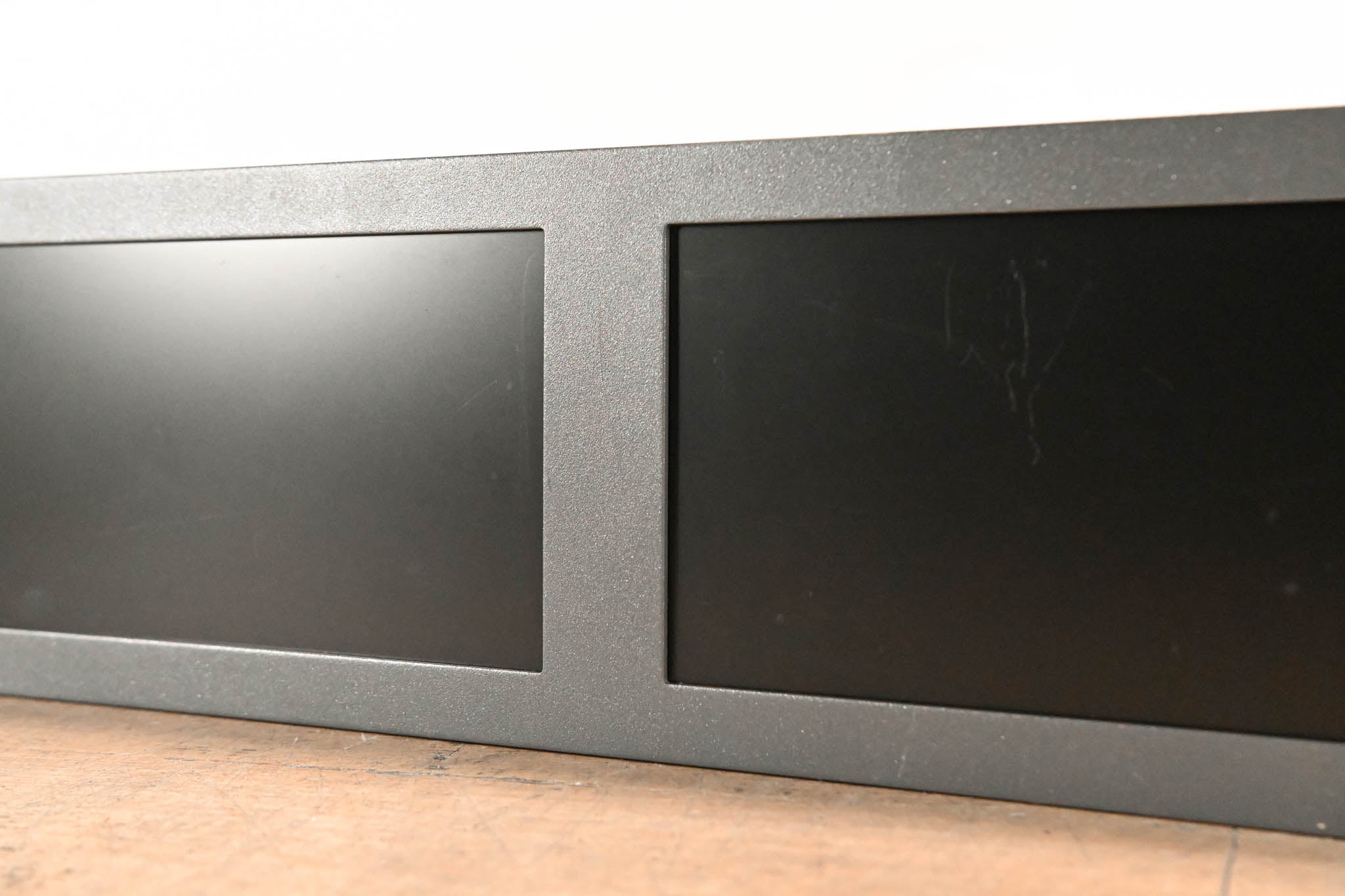 Blackmagic Design Smartview Duo Dual 8" LCD Monitors (NO POWER SUPPLY)