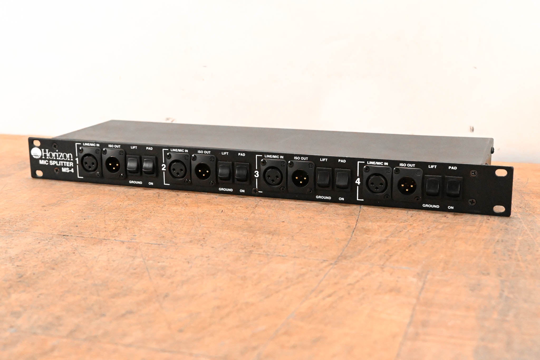 Horizon MS-4 4-Channel Rackmount Mic Splitter