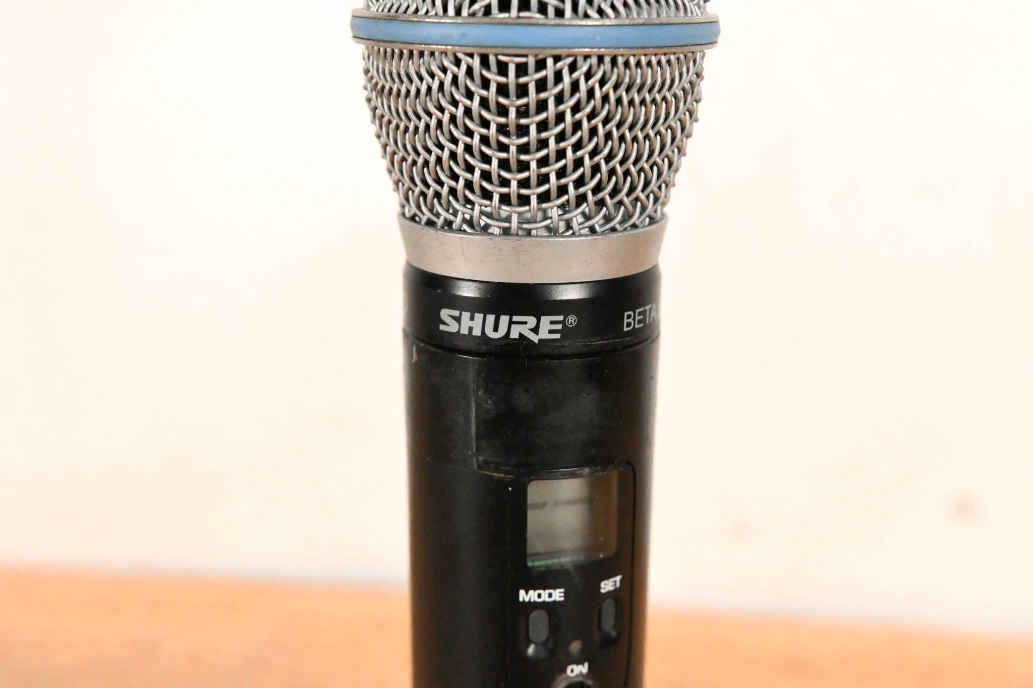 Shure ULX2/BETA87A Wireless Handheld Transmitter - J1 Band: 554-590 MHz