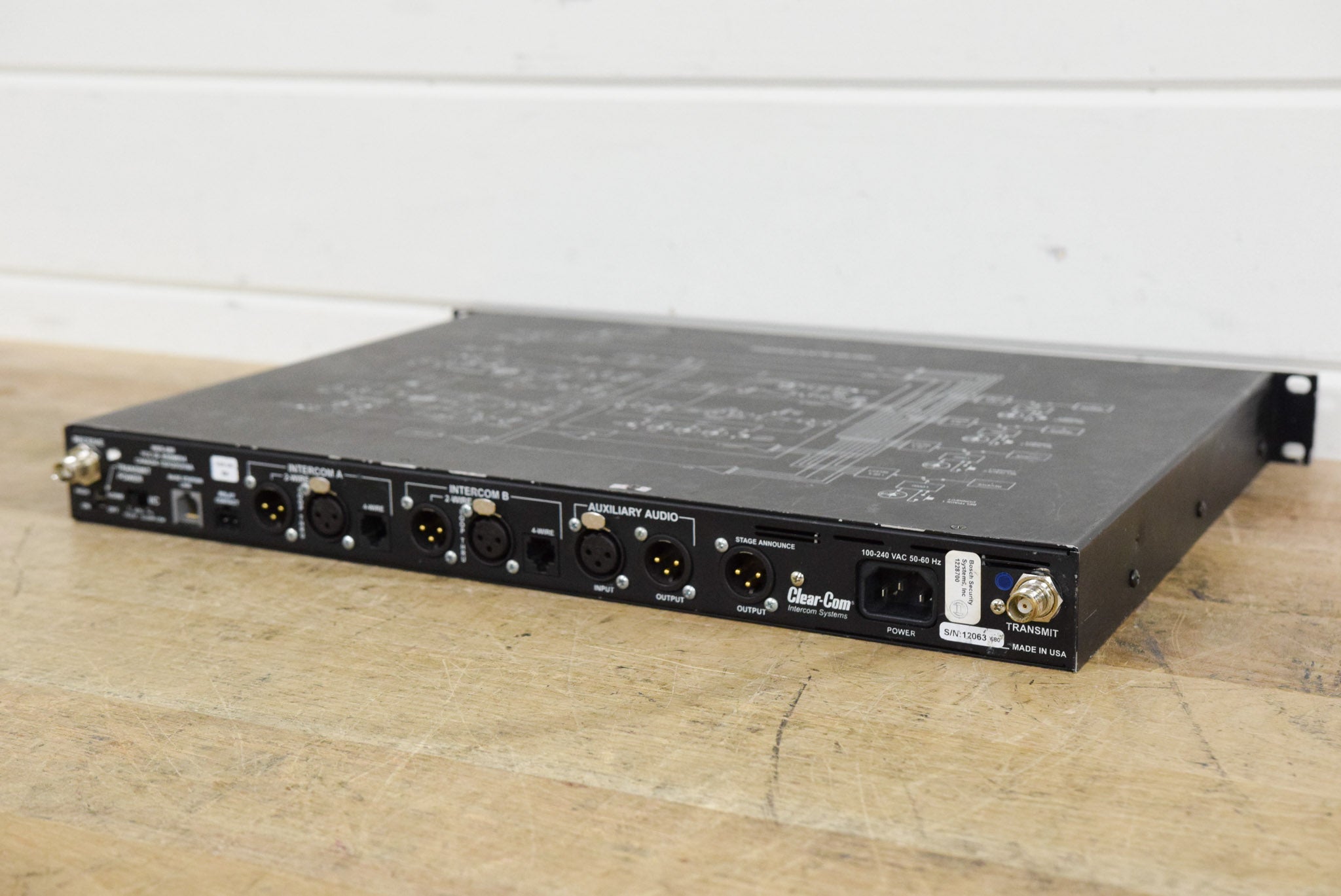 Clear-Com WBS-680 Two-Channel UHF Wireless Base Station - B4 Band