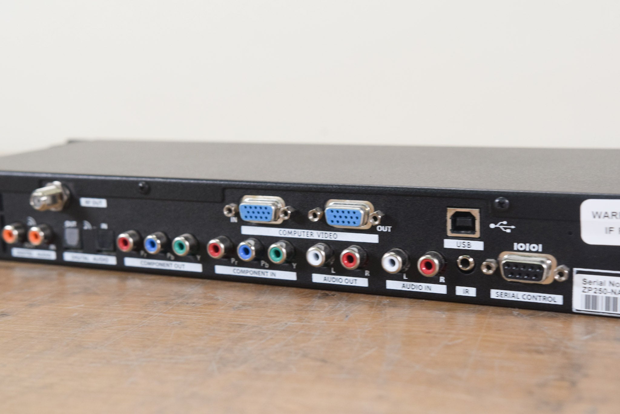 ZeeVee ZvPro 250 MPEG-2 Encoder Modulator