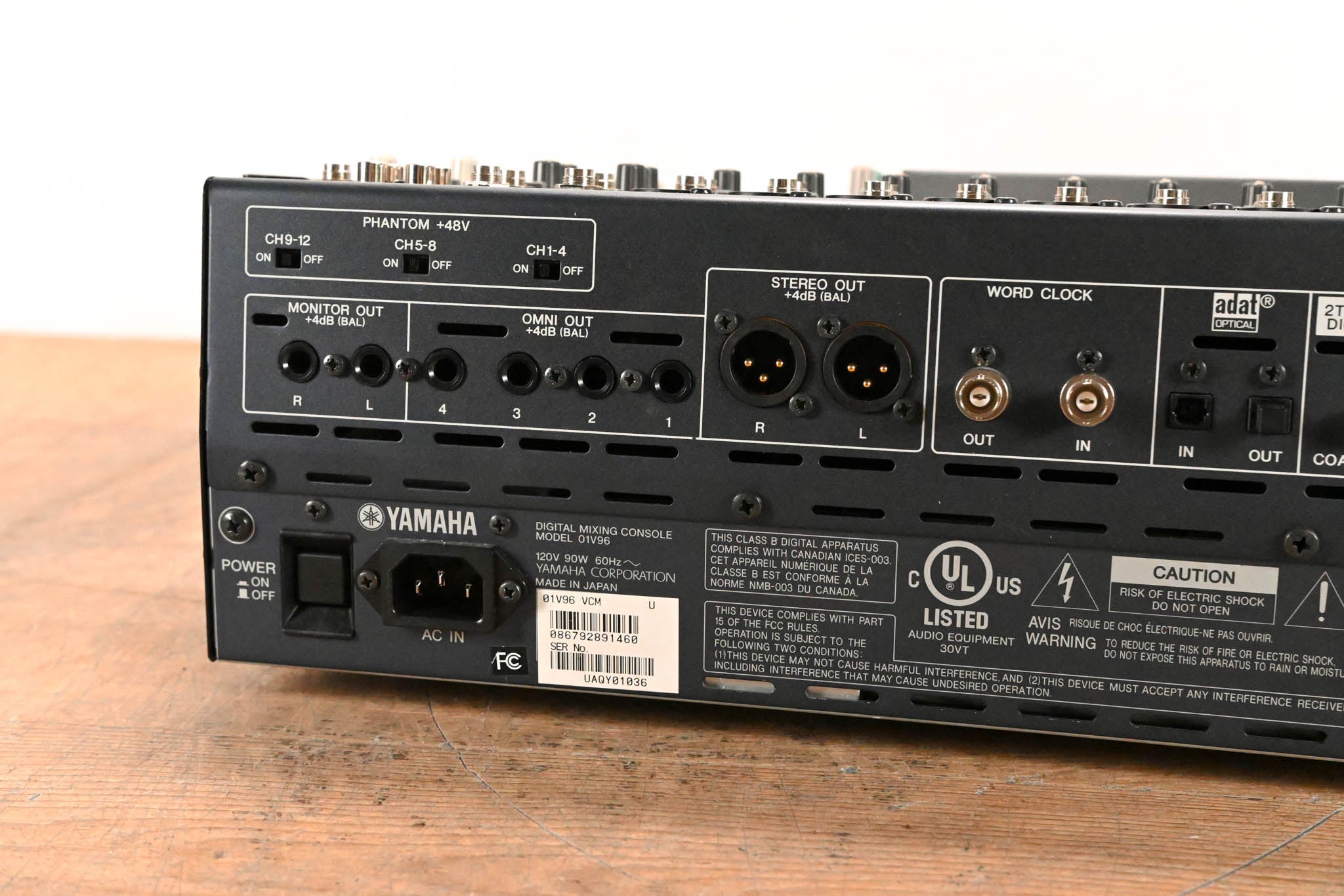 Yamaha 01V96 24-Bit/96k Digital Recording Mixer