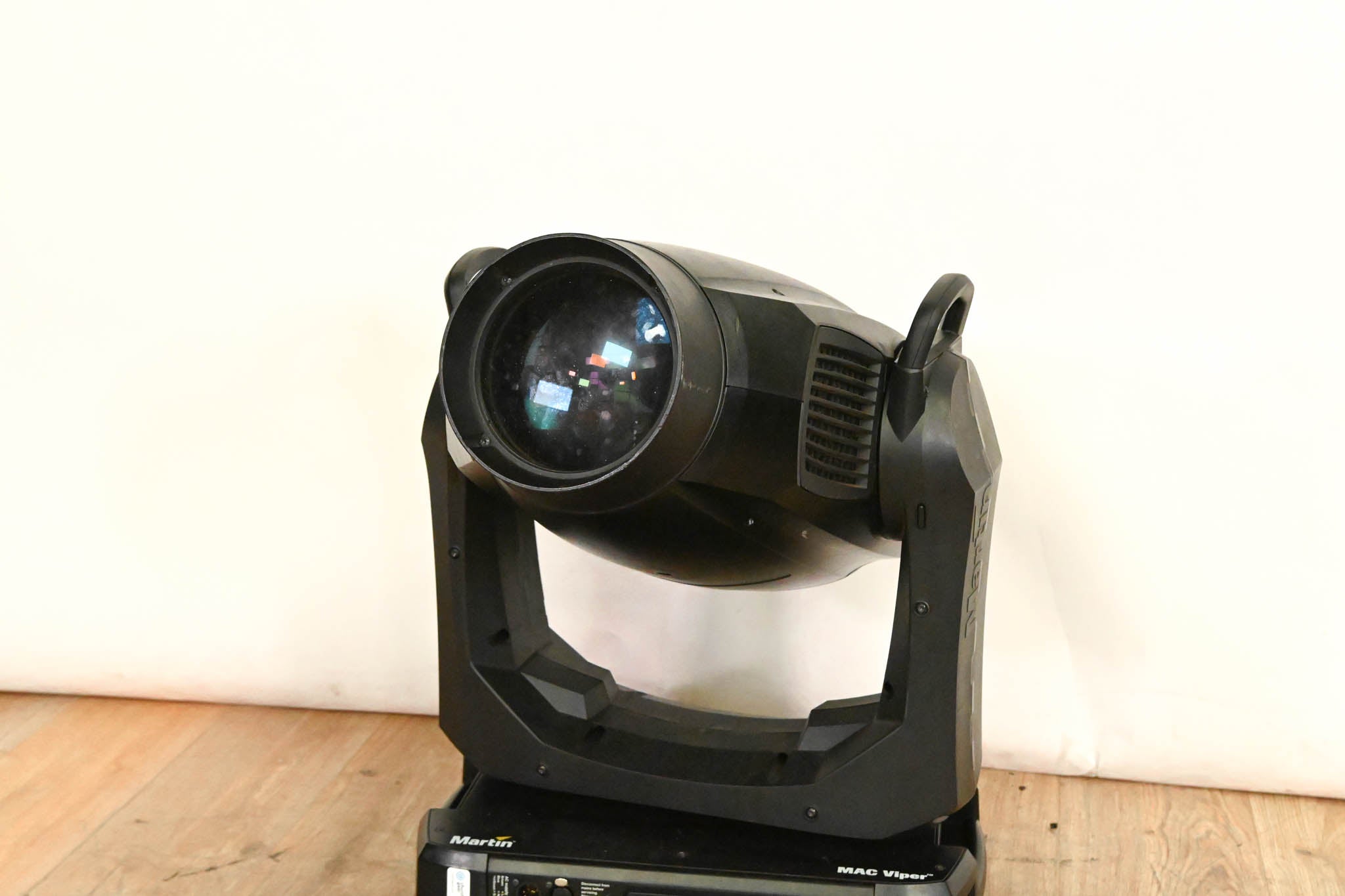 Martin MAC Viper Profile High Output Discharge-Based Moving Light