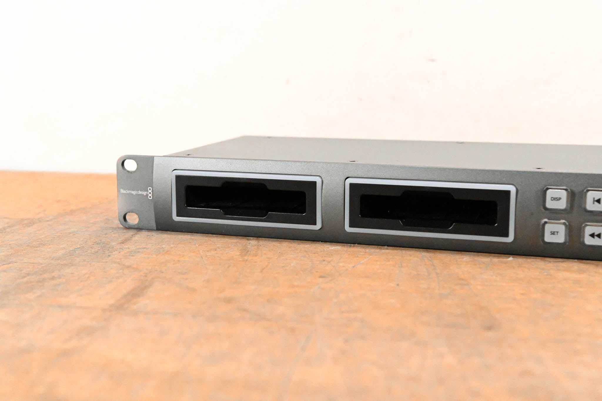 Blackmagic Design HyperDeck Studio 2