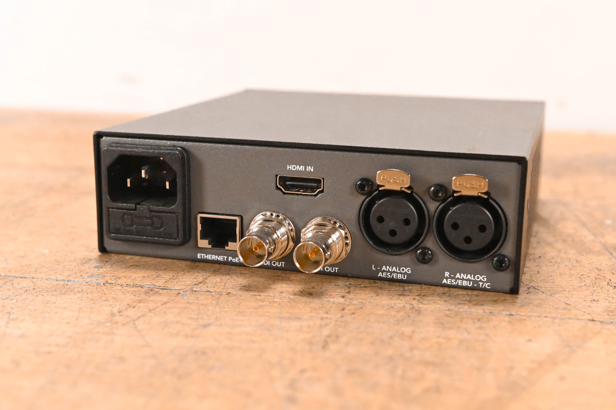 Blackmagic Design Teranex Mini HDMI to SDI 12G w/ Smart Panel