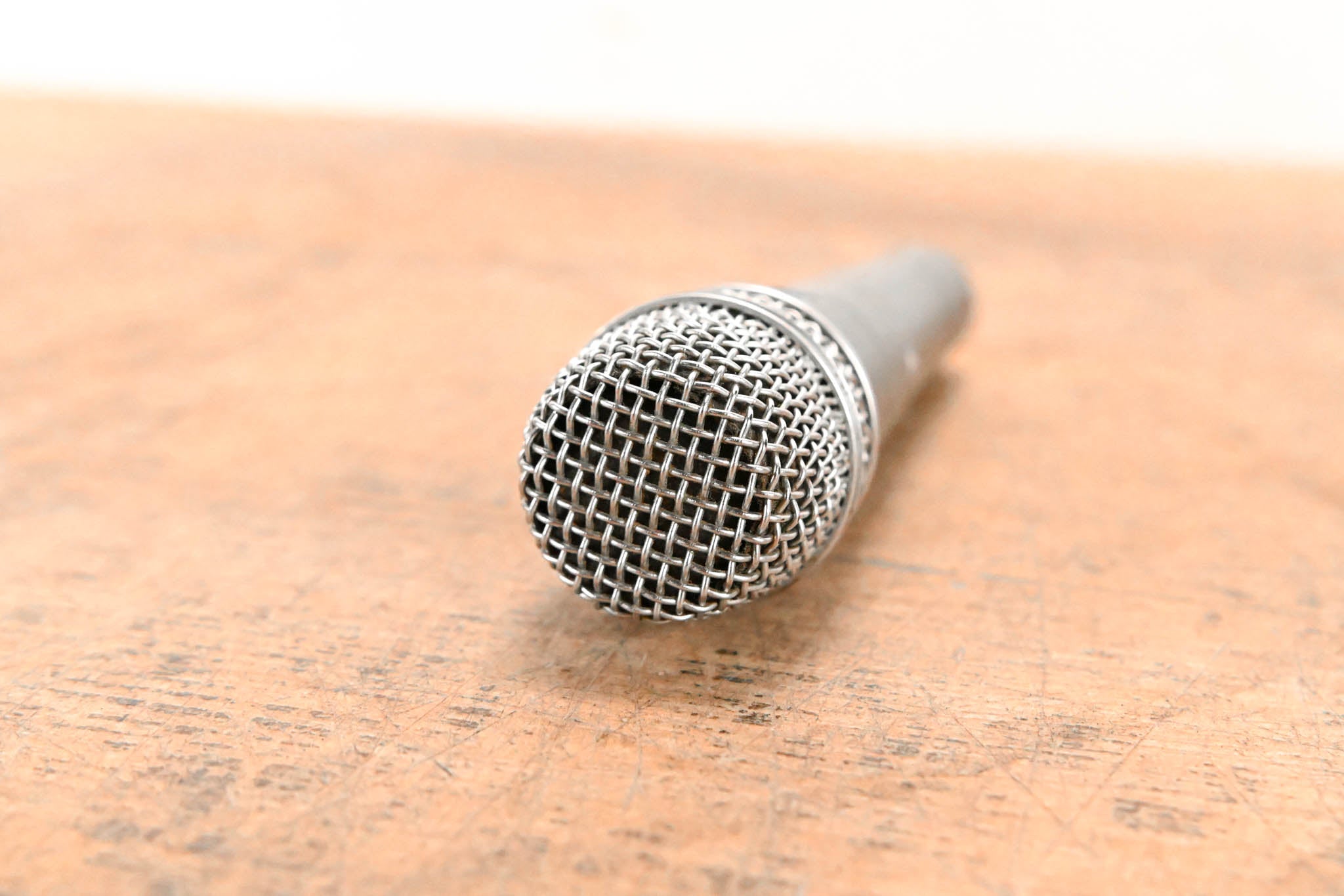 Shure Beta 57A Supercardioid Dynamic Instrument Microphone