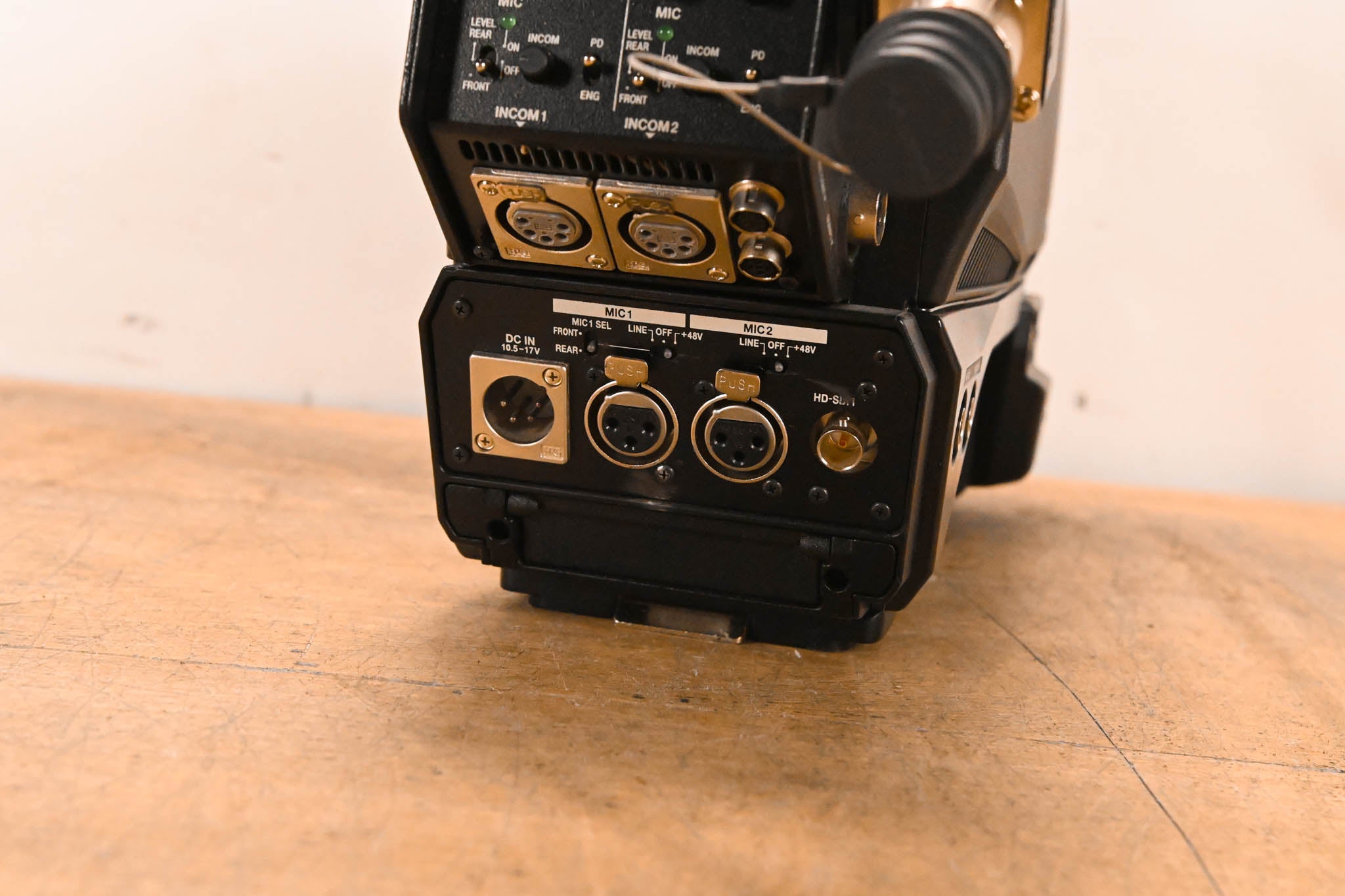 Hitachi Z-HD5000 HDTV Camera with CA-HF1000 Camera Adaptor