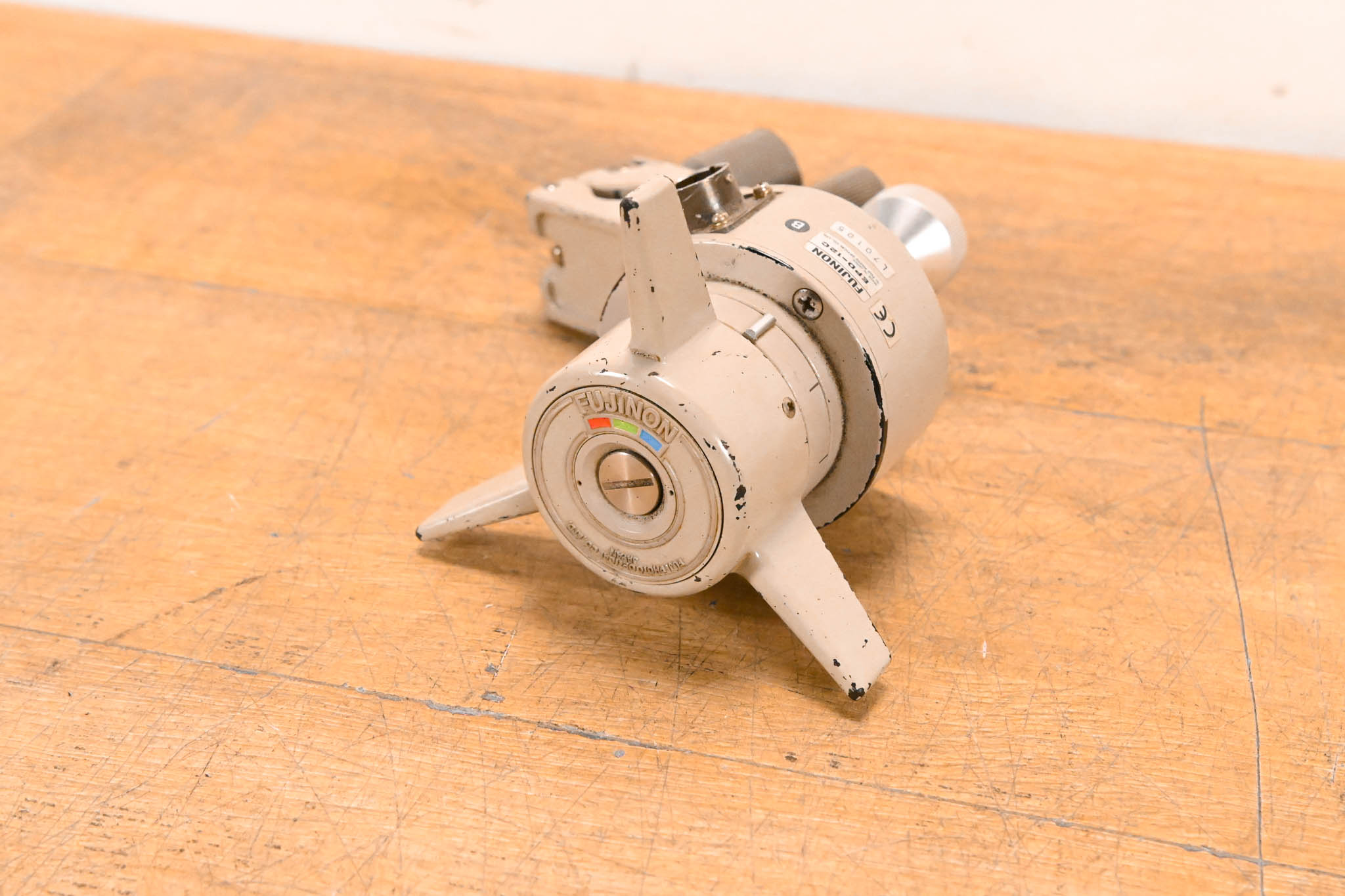 Fujinon EPD-12C Focus Controller with MCA-6B Clamp