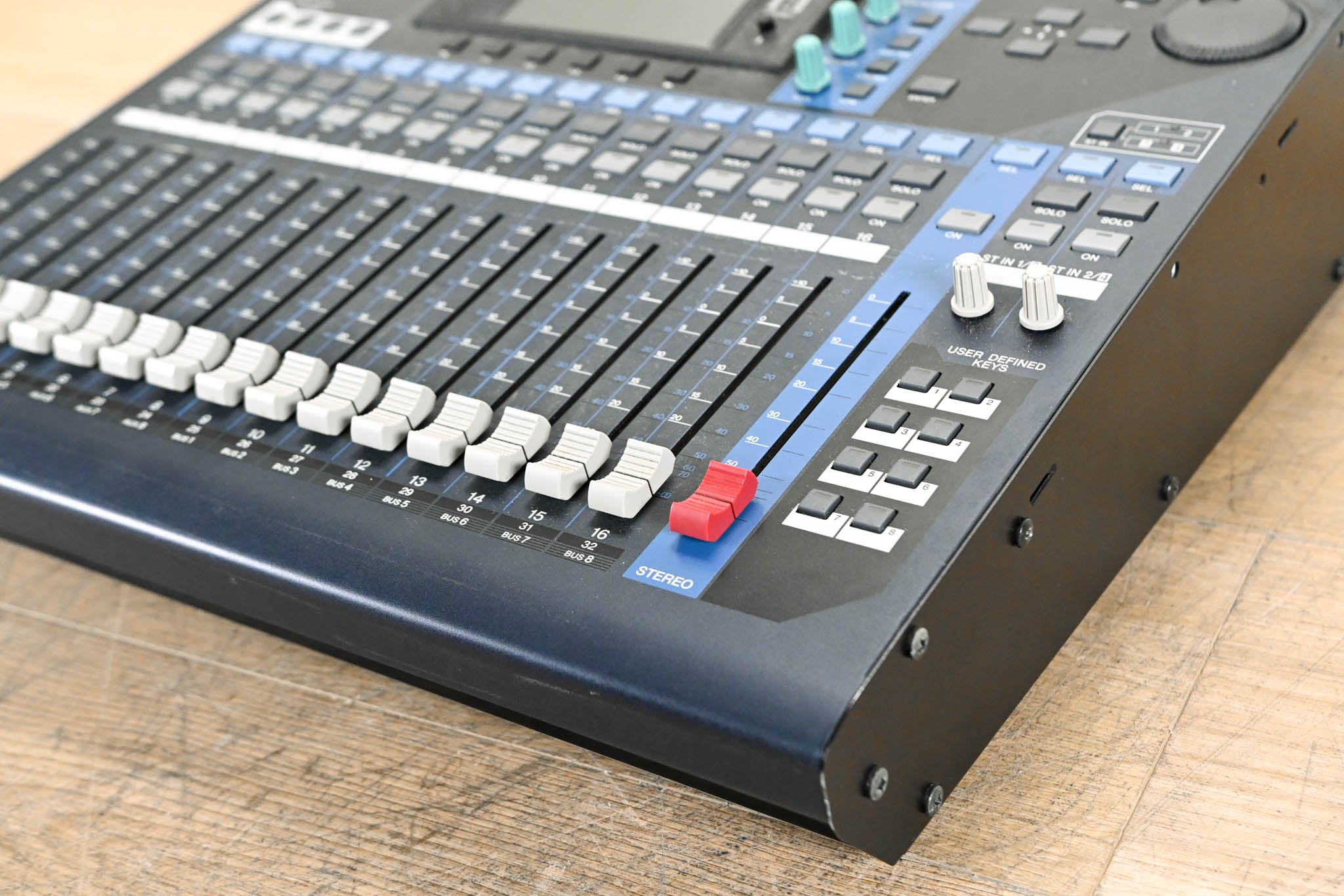 Yamaha 01V96 24-Bit/96k Digital Recording Mixer