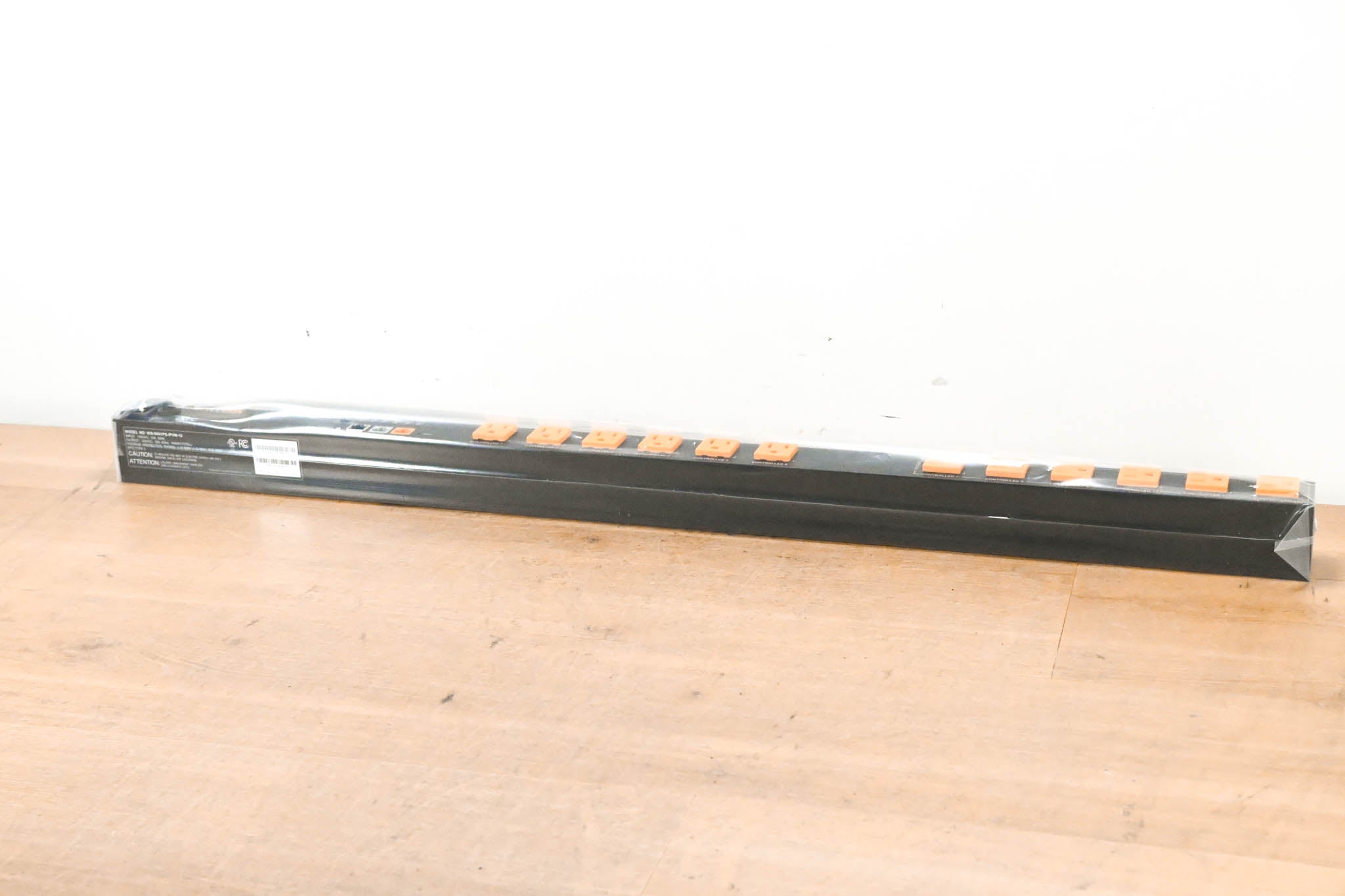 WattBox WB-800VPS-IPVM-12 Vertical IP Power Conditioner (12 Outlets)