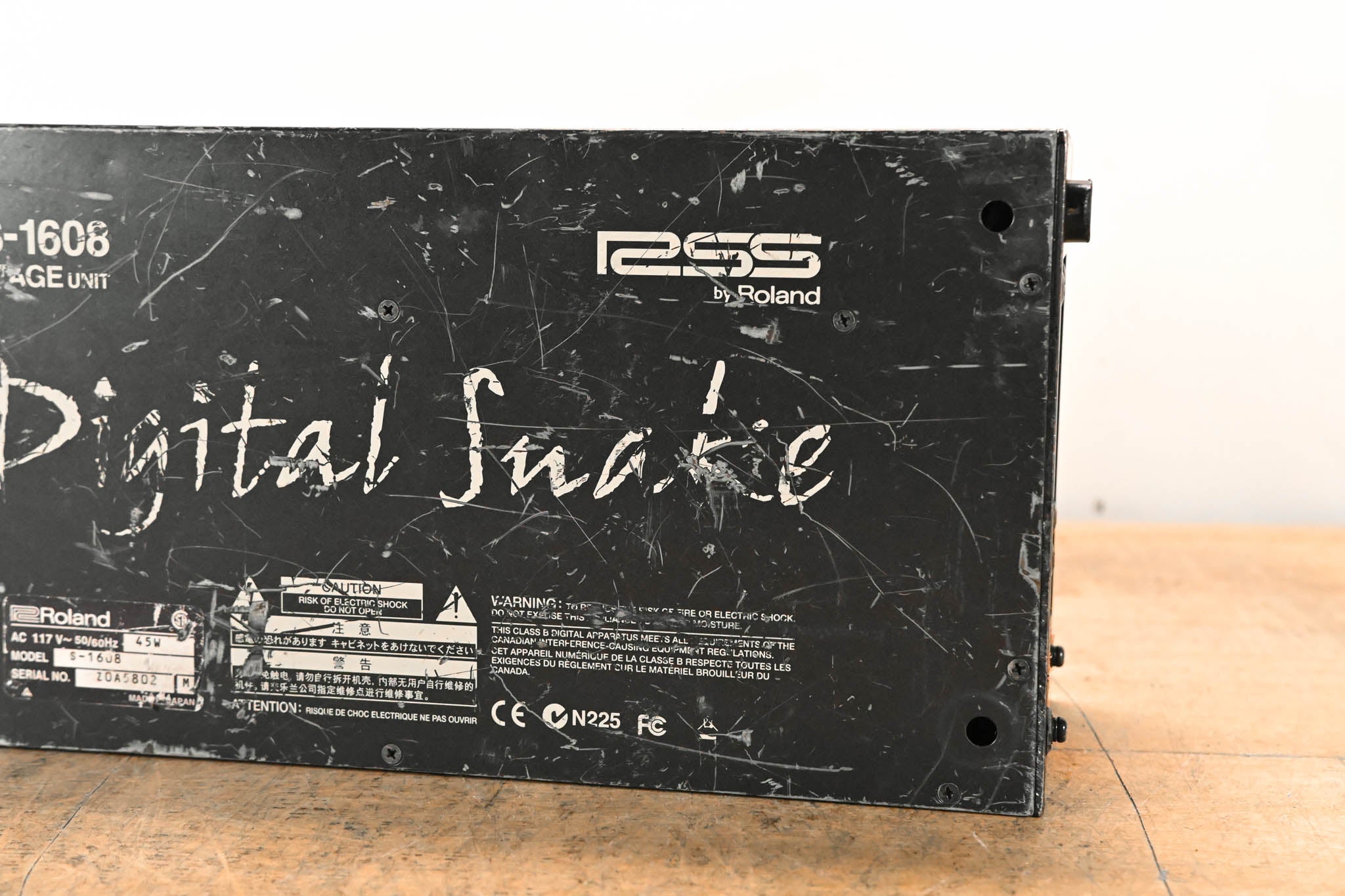 Roland S-1608 16 x 8 Stage Unit