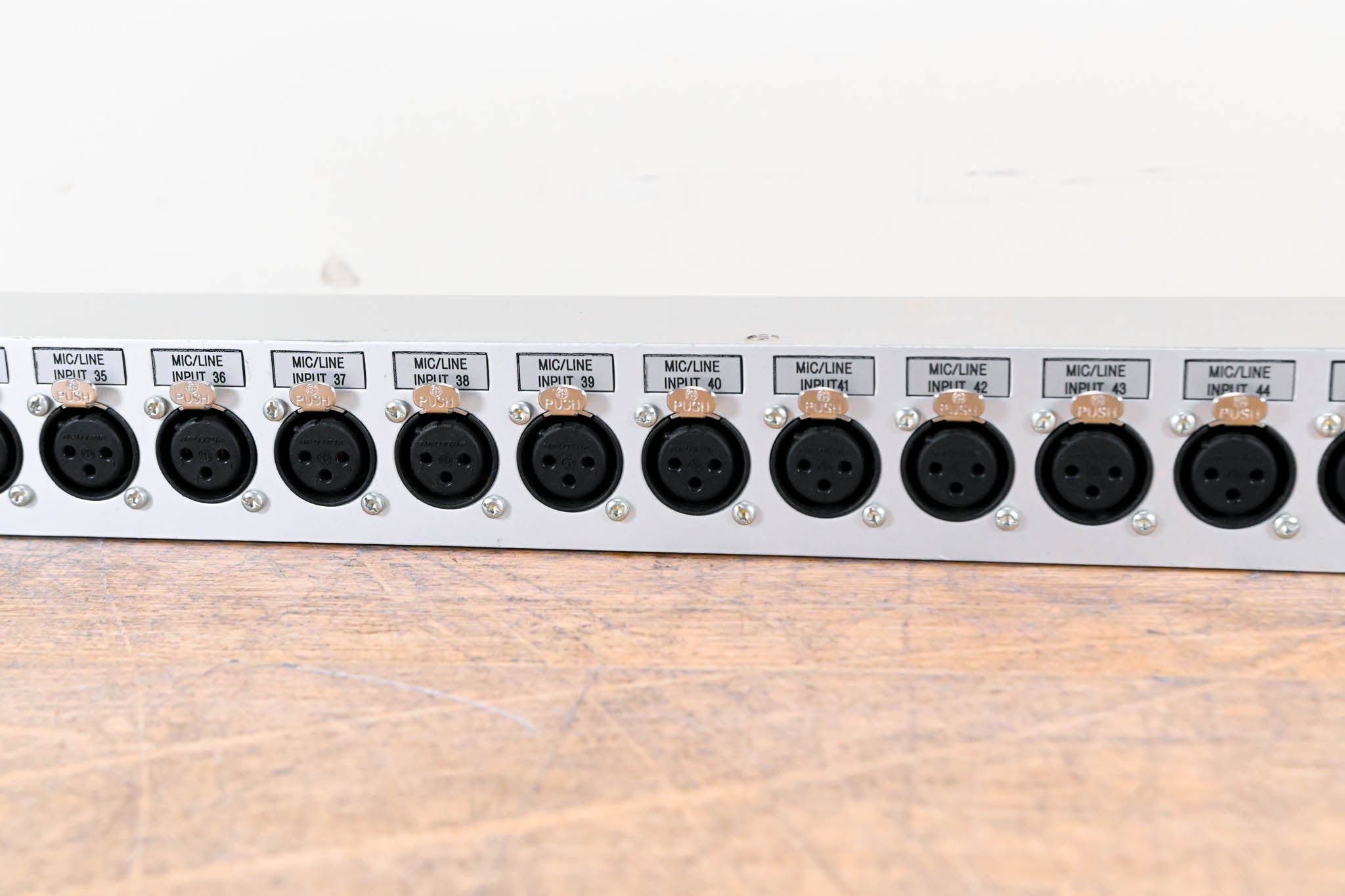 Studer D21m Modular I/O - 16x Mic/Line Inputs to 4x DB25 Connectors