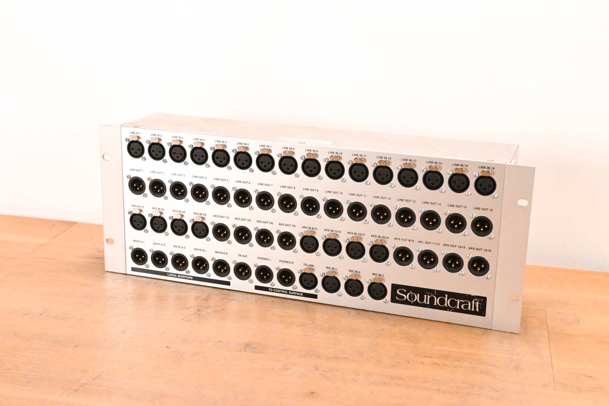 Soundcraft XLR Breakout Box for Vi Series - 16x16 Analog, 16x16 AES