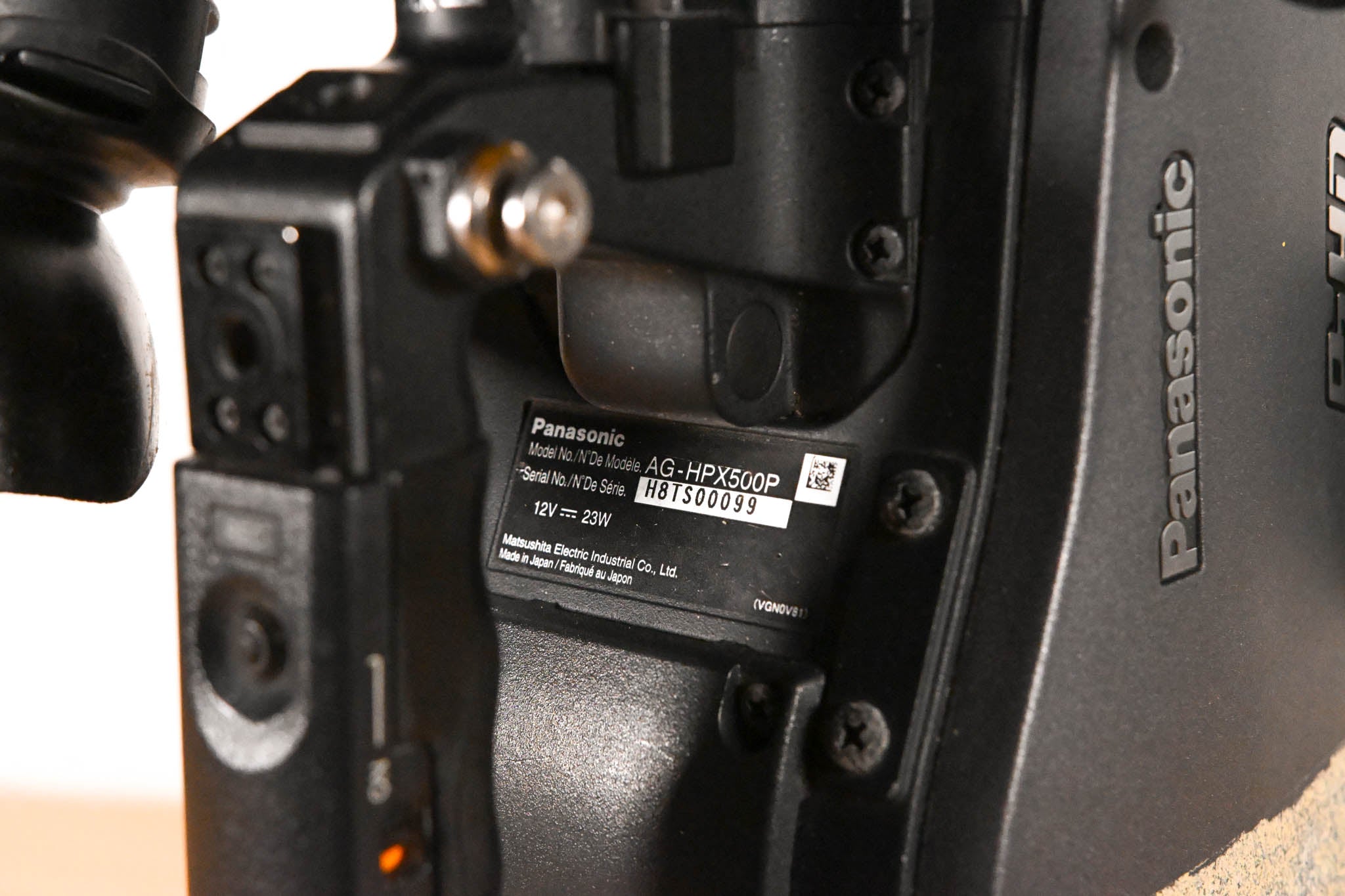 Panasonic AG-HPX500P 2/3" Shoulder-Mounted P2HD Camcorder