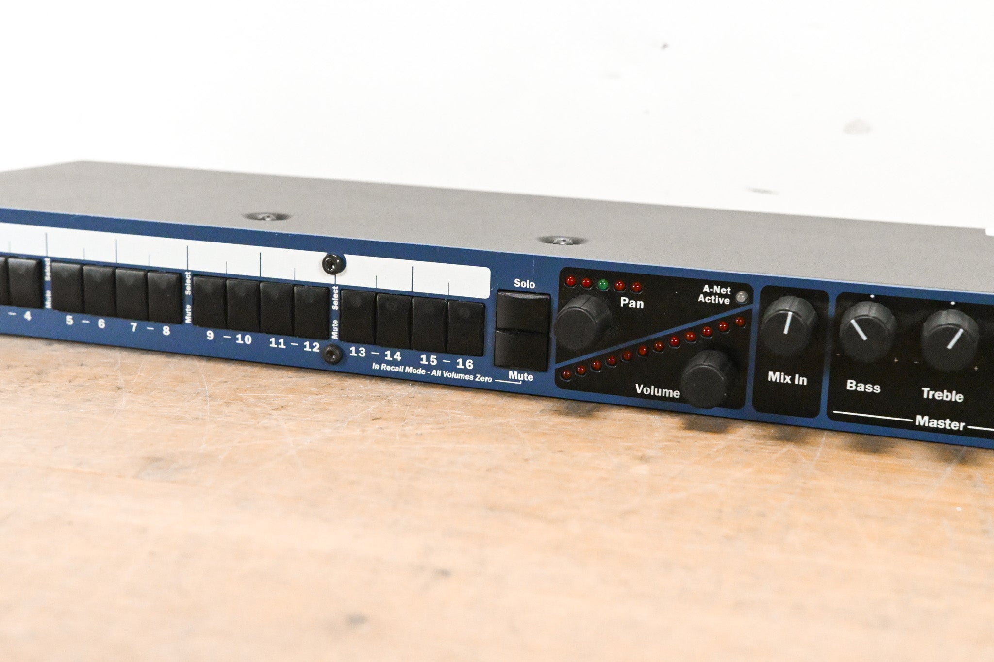Aviom A-16R Rack-Mounted Personal Mixer