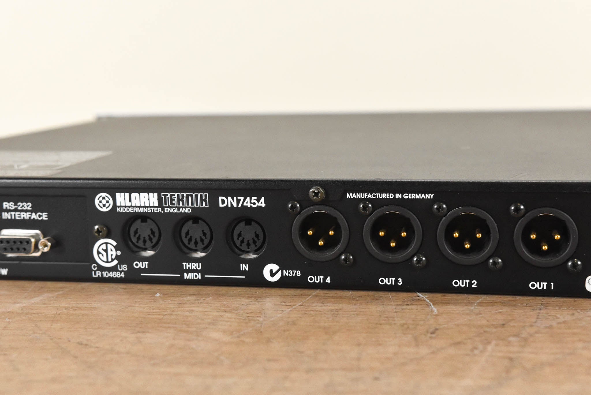Klark-Teknik DN7454 2-input / 4-output Delay with EQ and