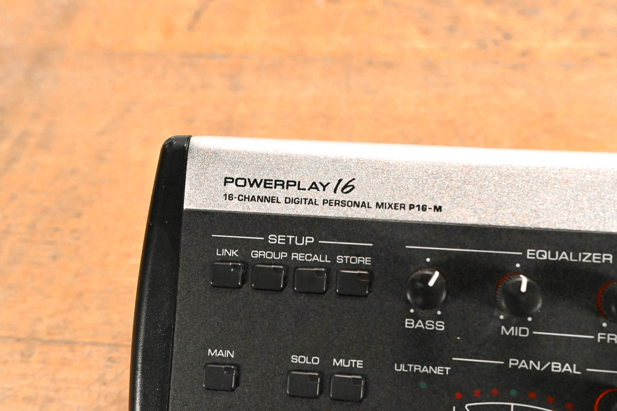 Behringer Powerplay P16-M 16-Channel Digital Personal Mixer