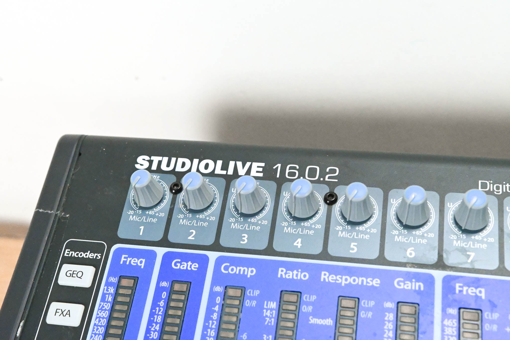 PreSonus StudioLive 16.0.2 16-Channel Digital Mixer