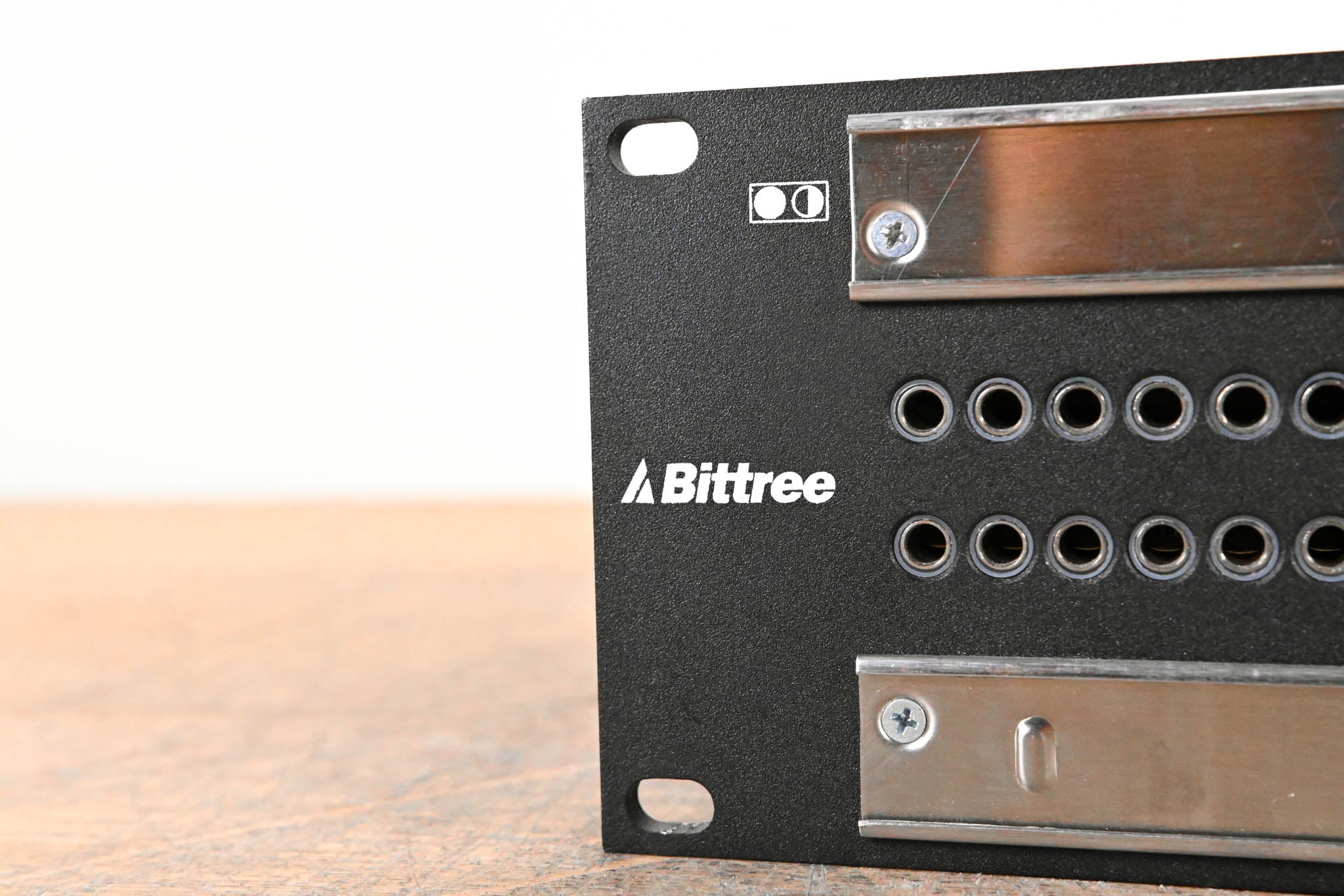 Bittree B96DC-FNPIT/E3 M2OU12B 2x48 2RU TT Patchbay