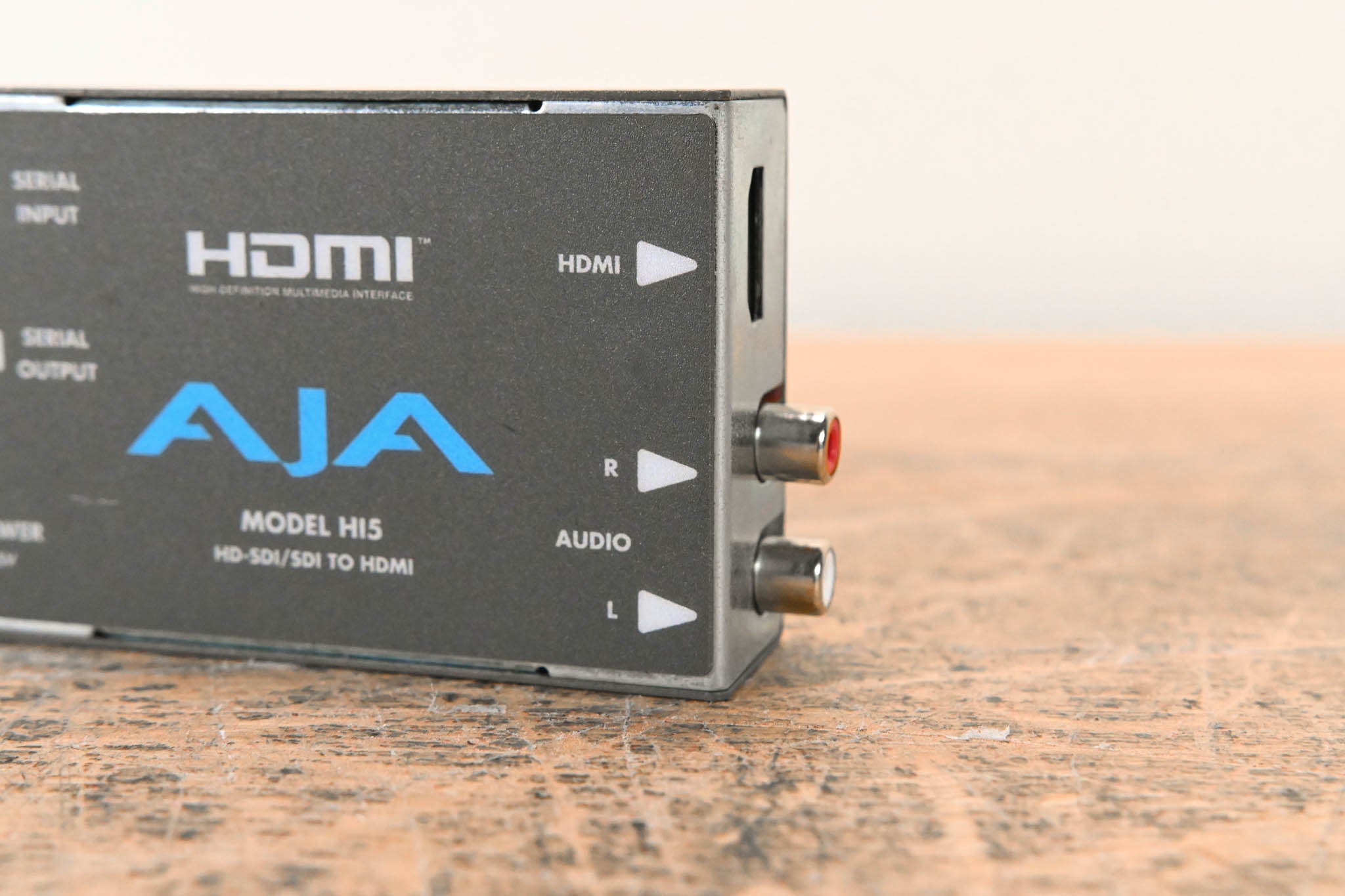 AJA HI5 HD/SD-SDI to HDMI Video and Audio Converter