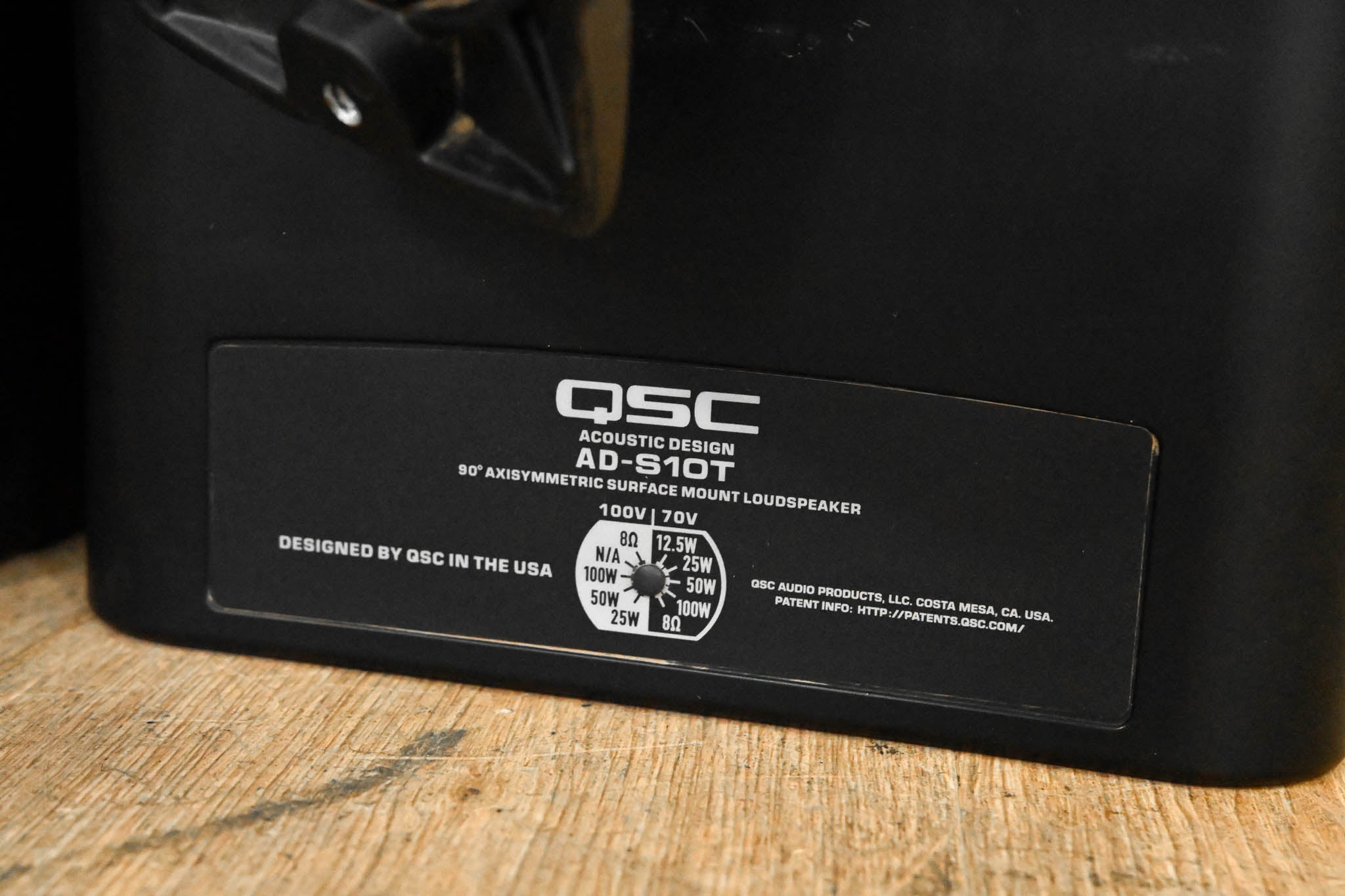 QSC AD-S10T 10" 2-Way Surface-Mount Installation Speaker (PAIR)