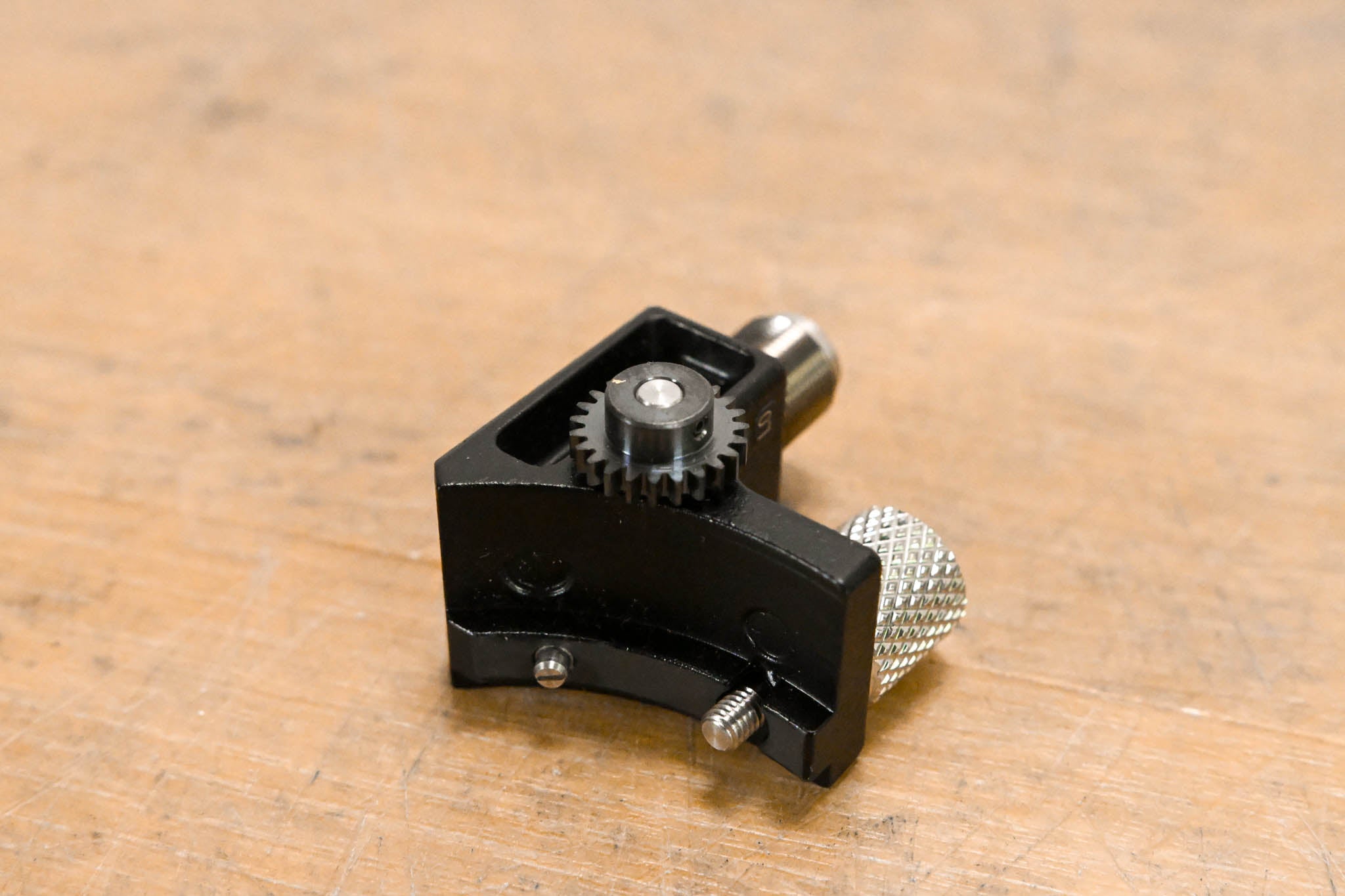 Fujinon FMM-6B Manual Focus Module for Fujinon ENG/EFP Lenses