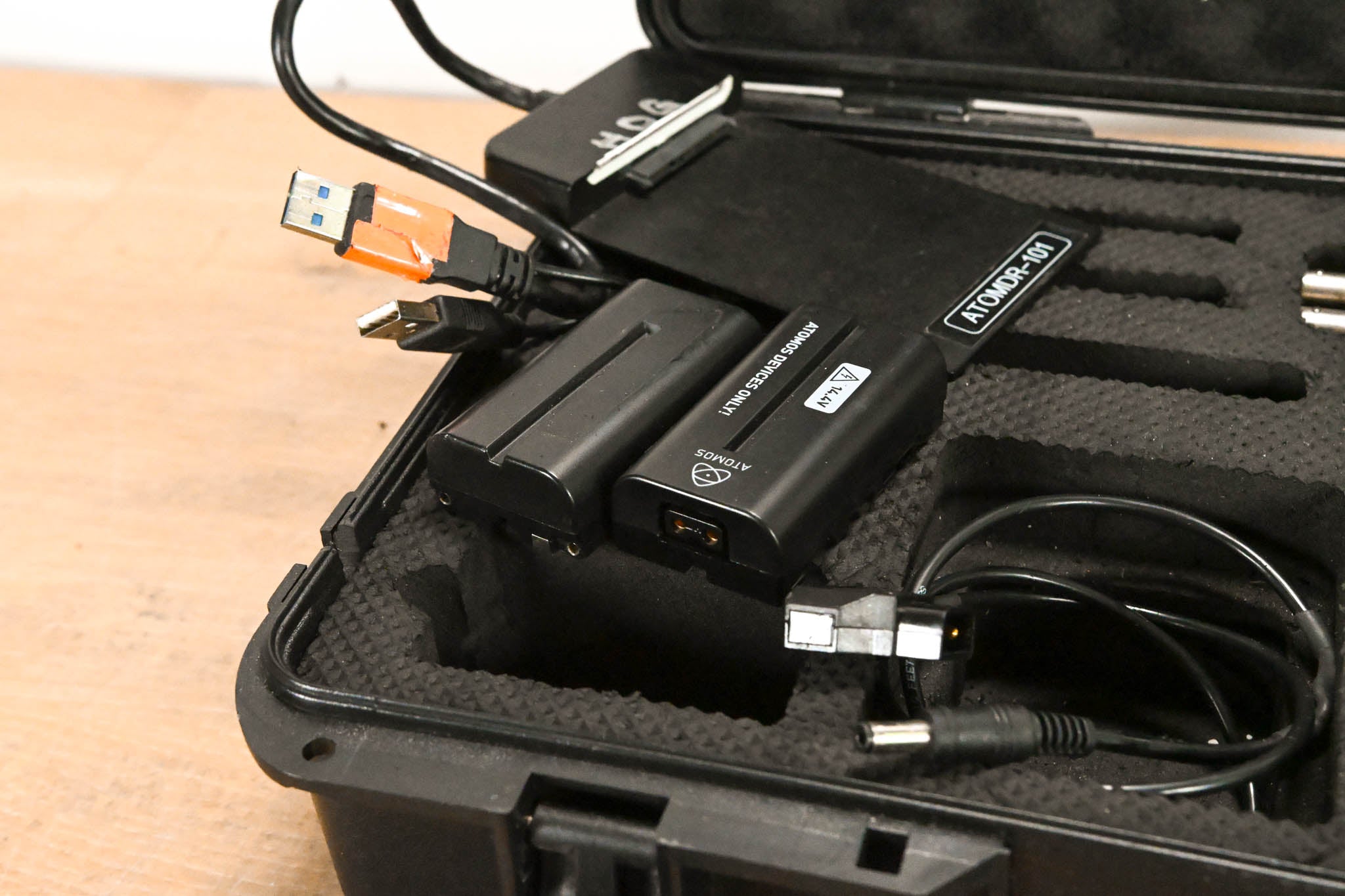 Atomos Samurai Blade 5" SDI Monitor & Recorder Kit w/ Case + USB Dock
