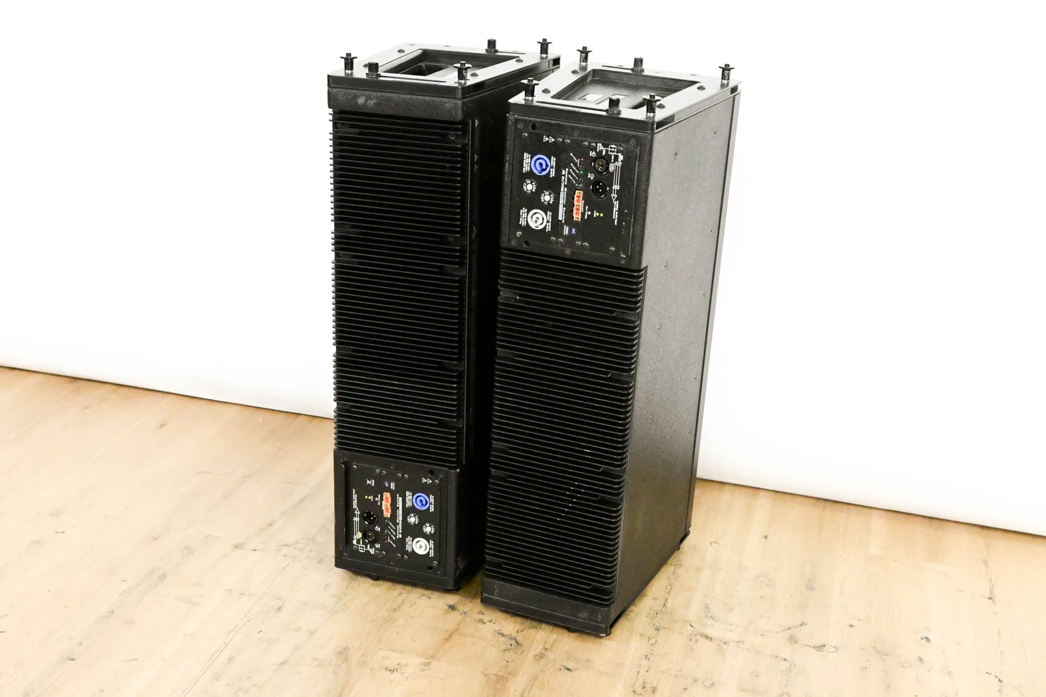 Meyer Sound M'elodie High-Power Curvilinear Array Loudspeaker (PAIR)