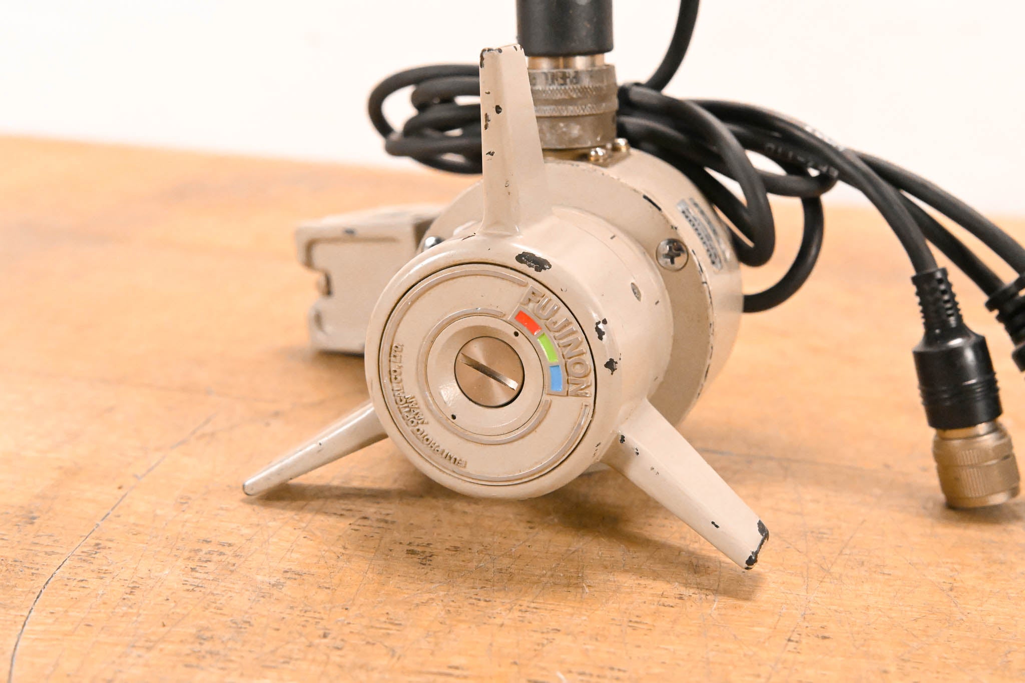 Fujinon EPD-12C Focus Controller with MCA-6B Clamp