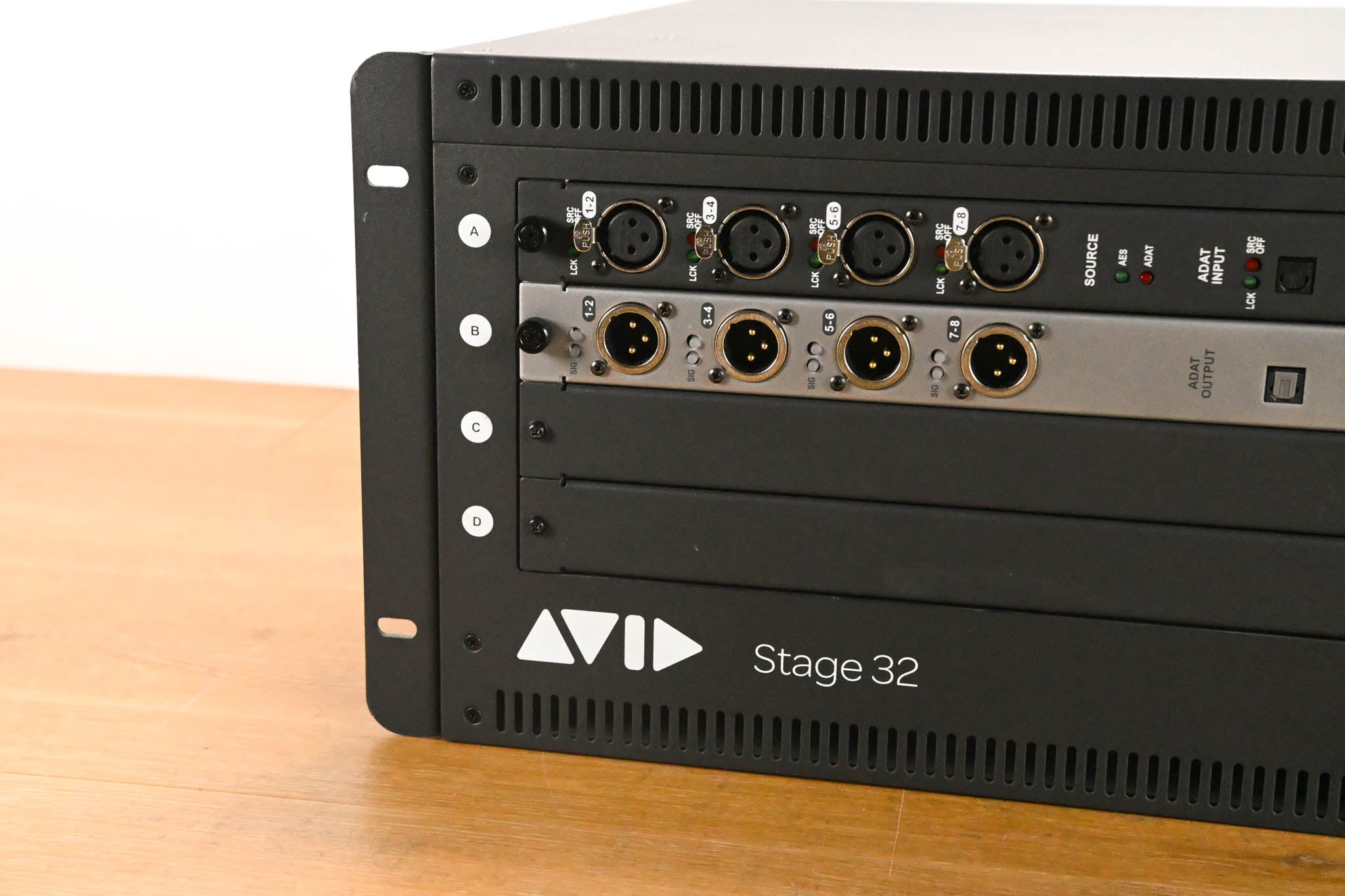 AVID VENUE Stage 32 I/O Rack w/ DSI-192 & DSO-192 Cards