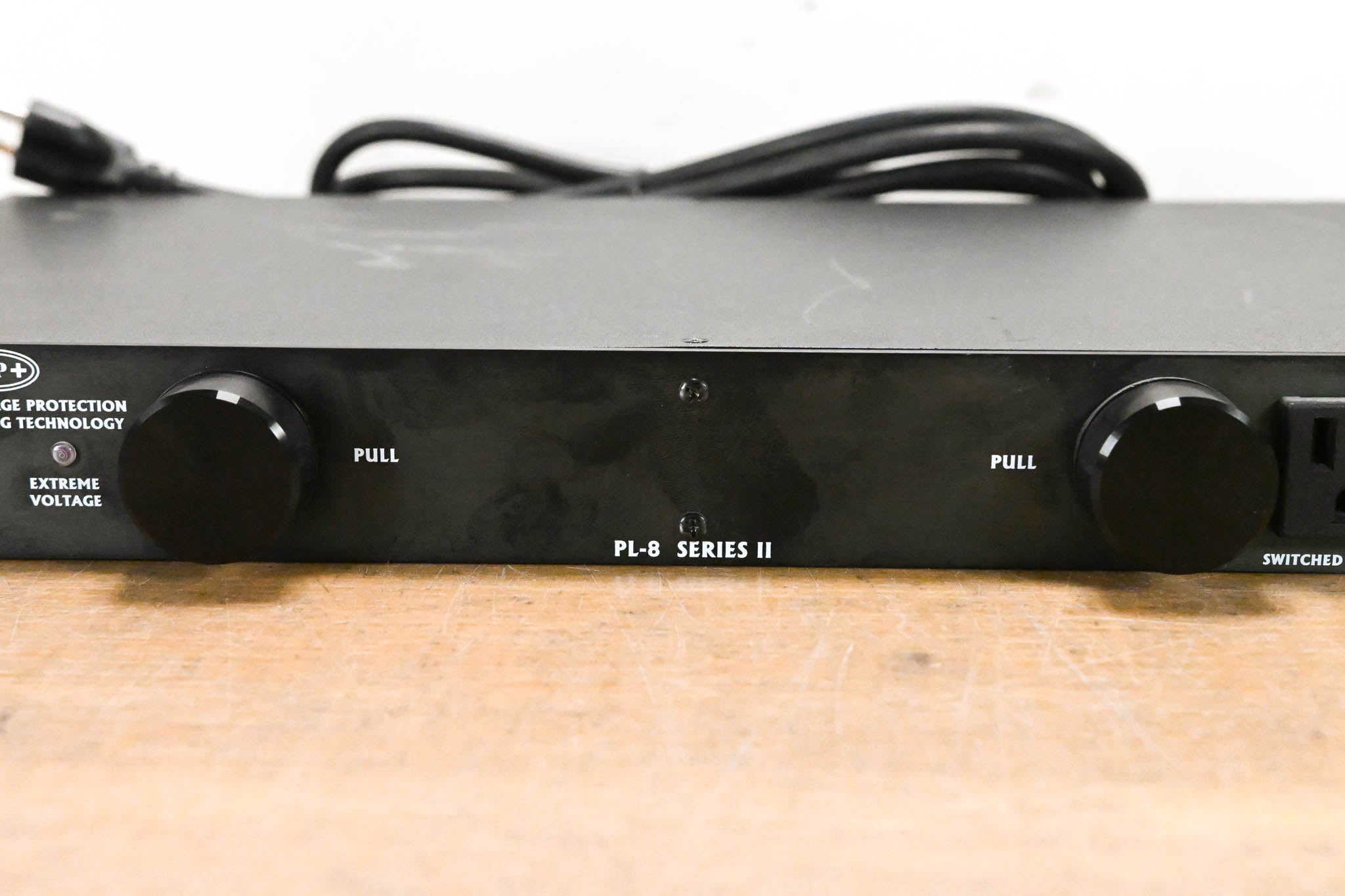 Furman PL-8 Series II 8-Outlet Rackmount Power Conditioner