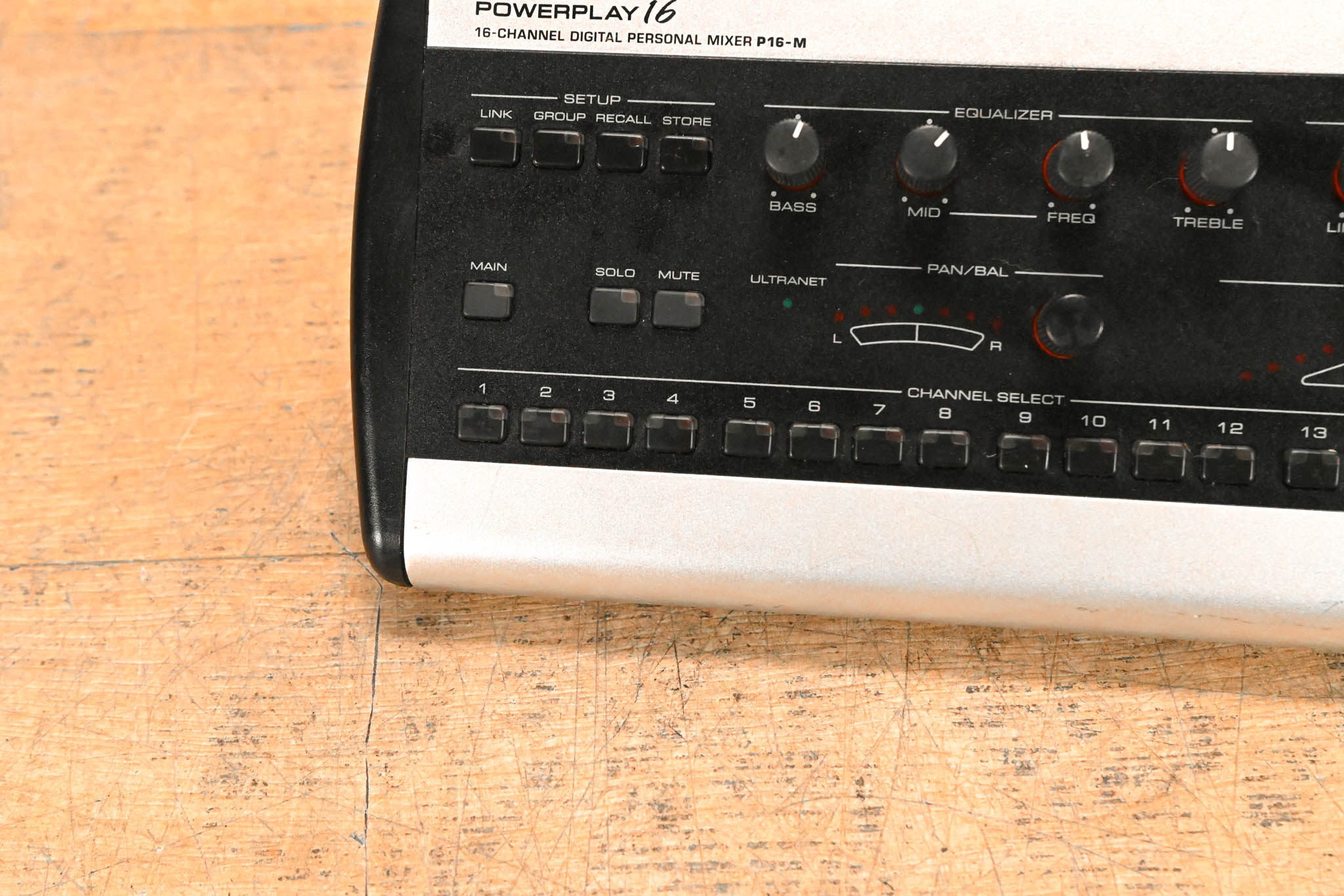 Behringer Powerplay P16-M 16-Channel Digital Personal Mixer