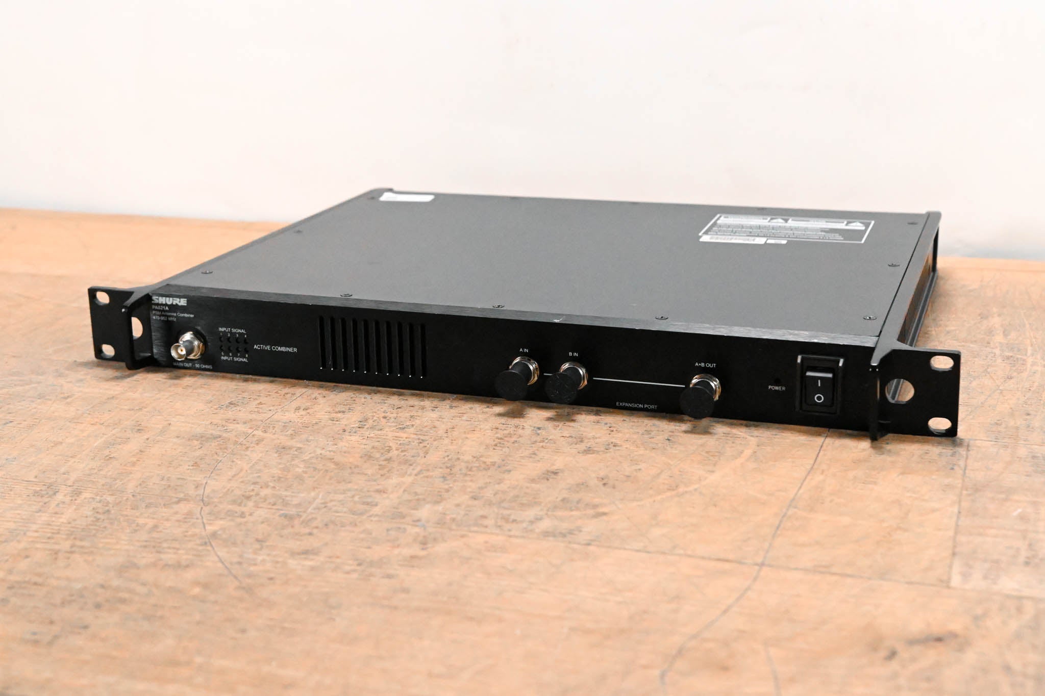 Shure PA421A 4-Port PSM Antenna Combiner - 470-952 MHz