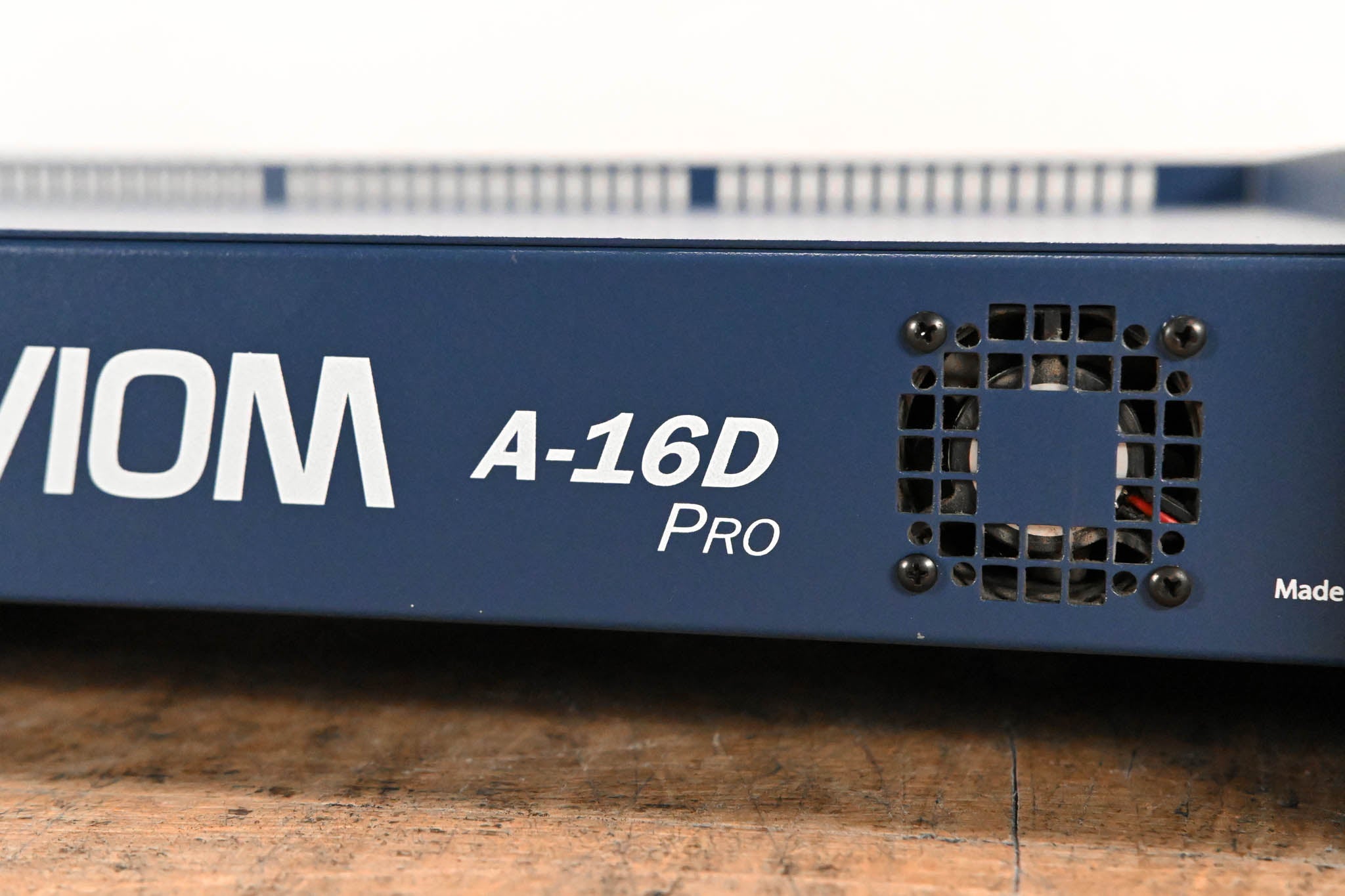 Aviom A-16D Pro A-Net Distributor