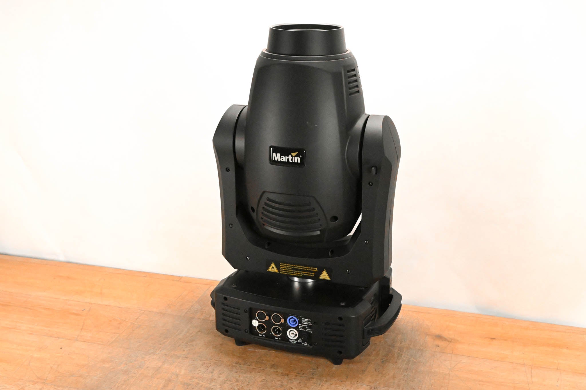 Martin Lighting RUSH MH 7 Hybrid Mid-Size All-in-One Hybrid Fixture