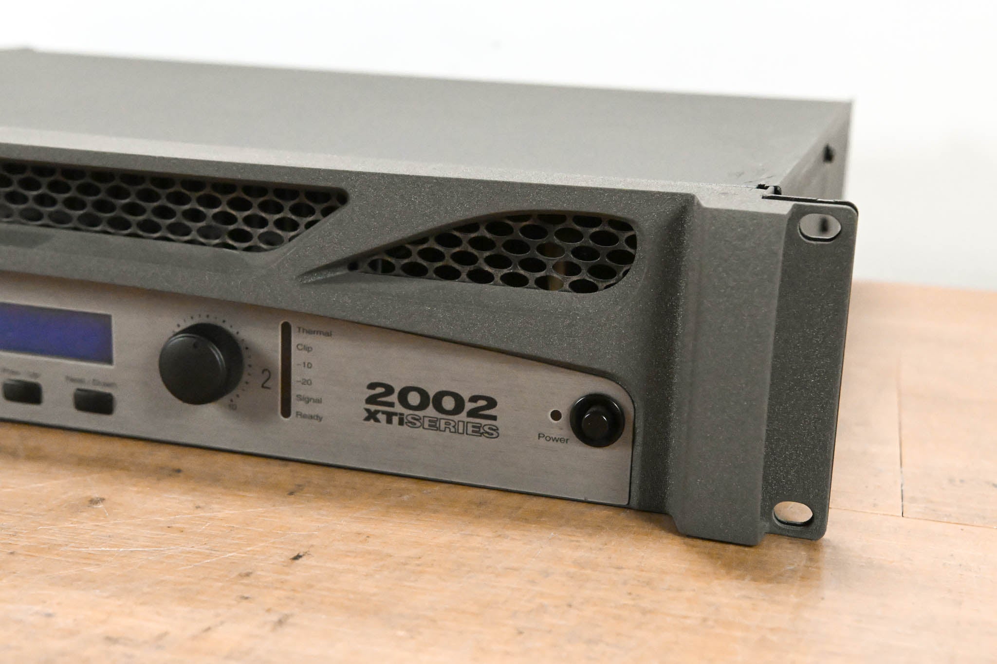 Crown XTi 2002 2-Channel Power Amplifier