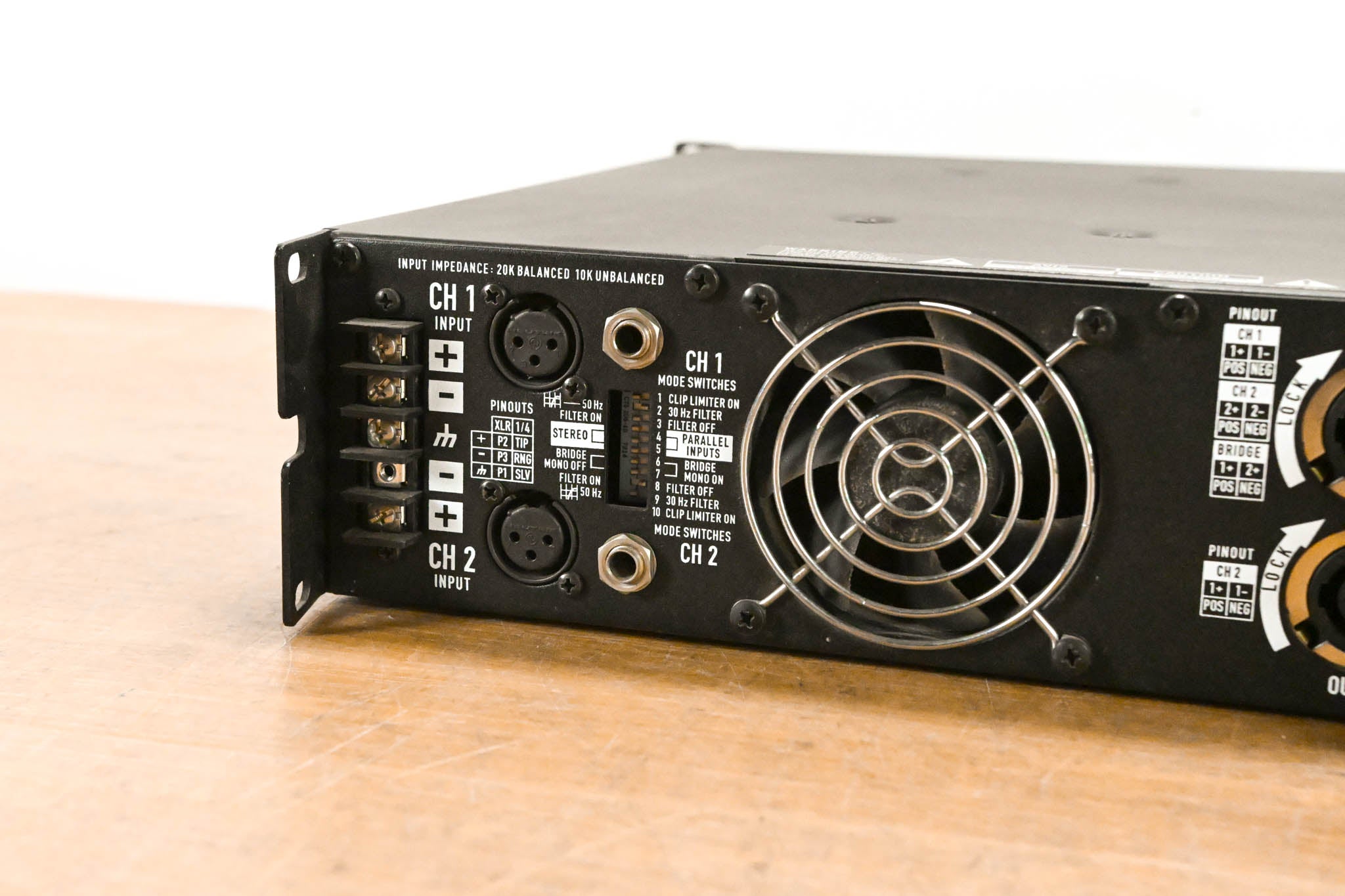 QSC RMX2450 2-Channel Power Amplifier