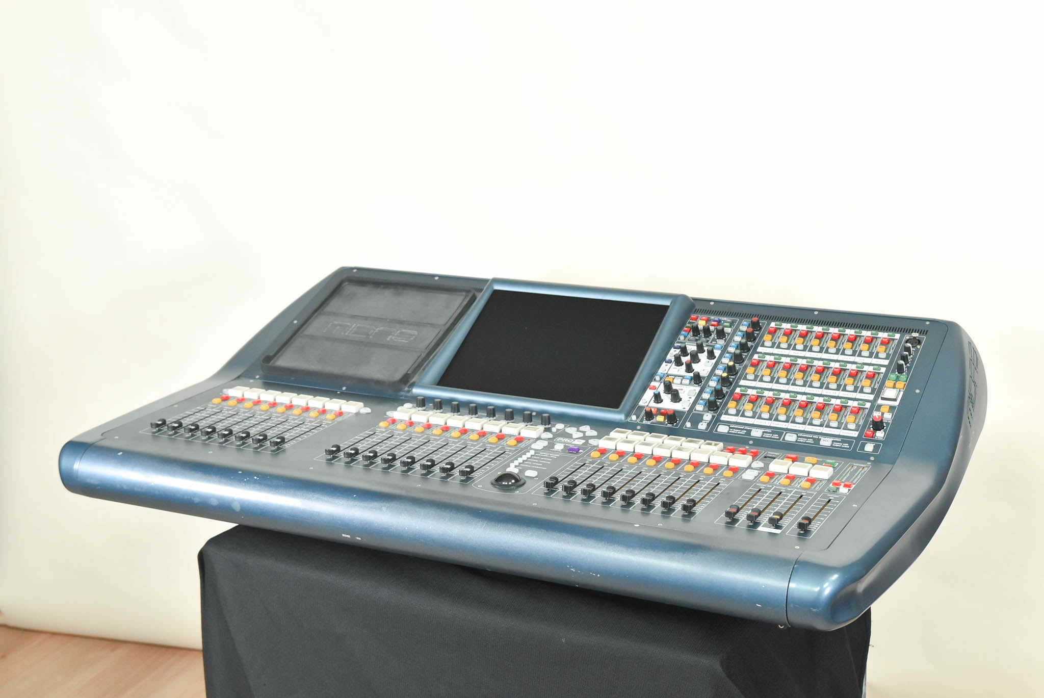 Midas PRO2 Digital Audio Console with DL251 Stage Box