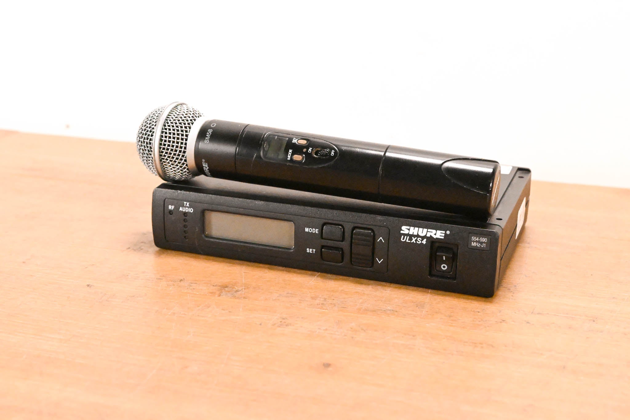 Shure ULXS24/58 Handheld Wireless System - J1 Band (NO POWER SUPPLY)