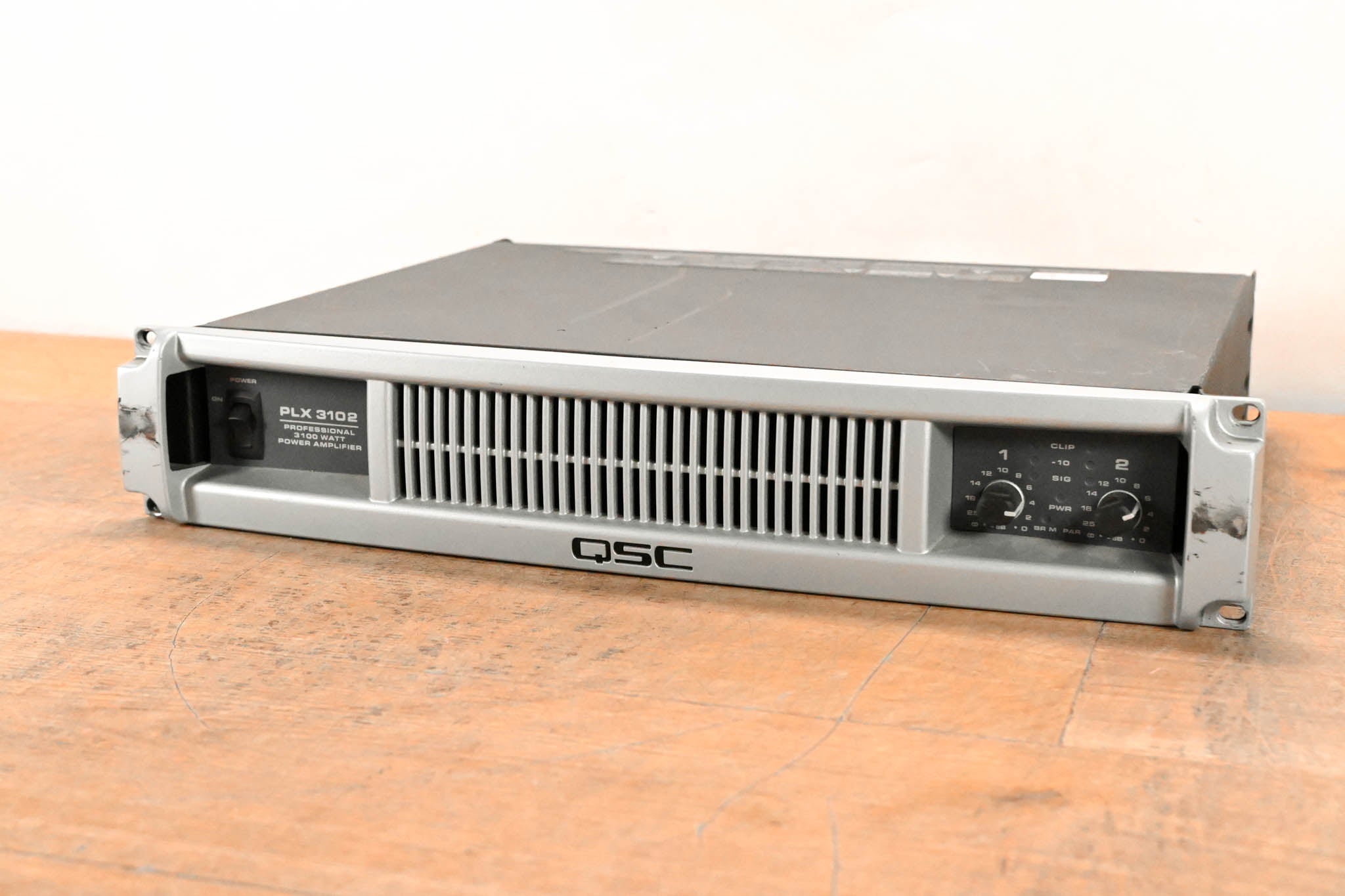 QSC PLX3102 2-Channel Power Amplifier