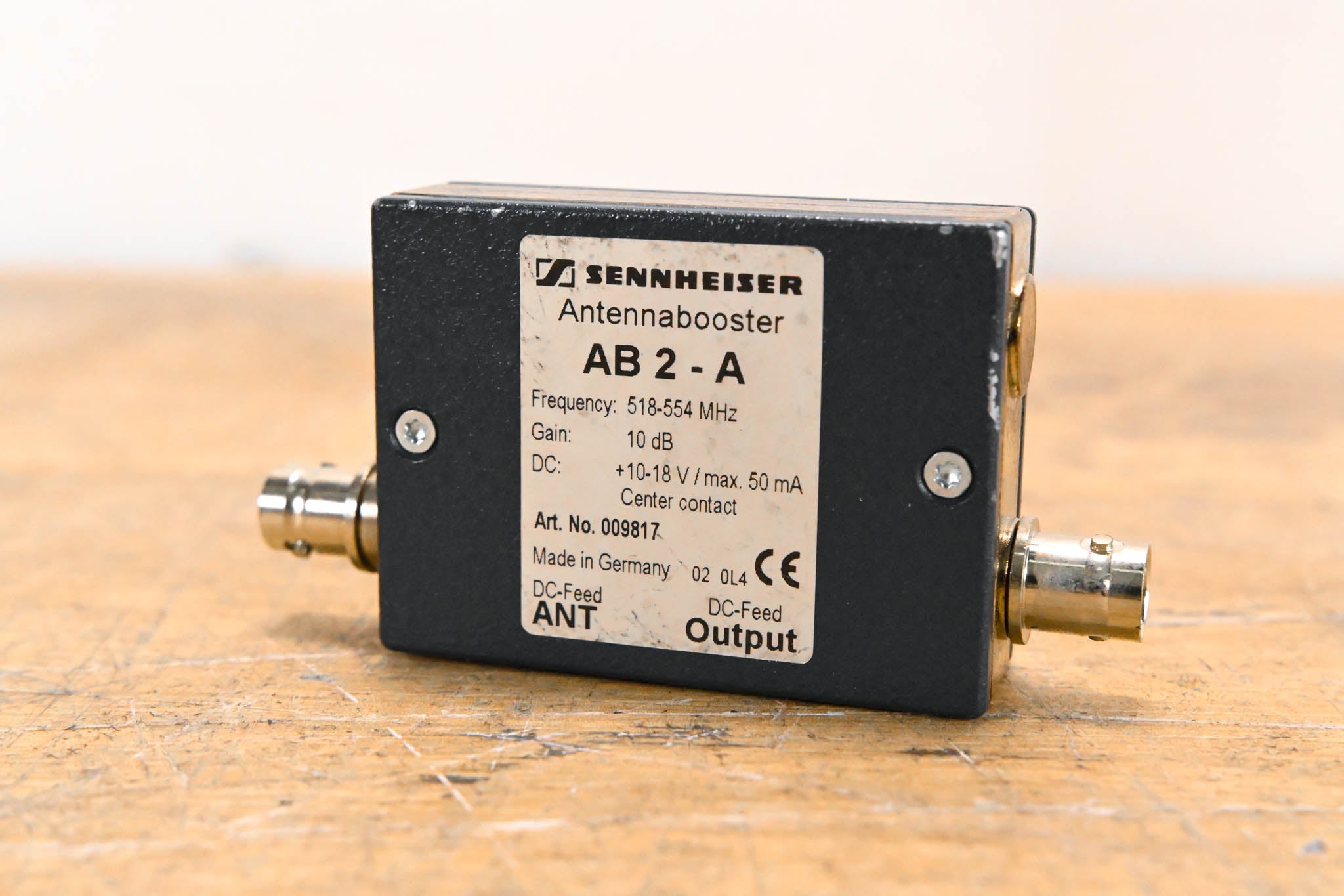 Sennheiser AB2-A Antenna Booster - A Range: 518-554 MHz