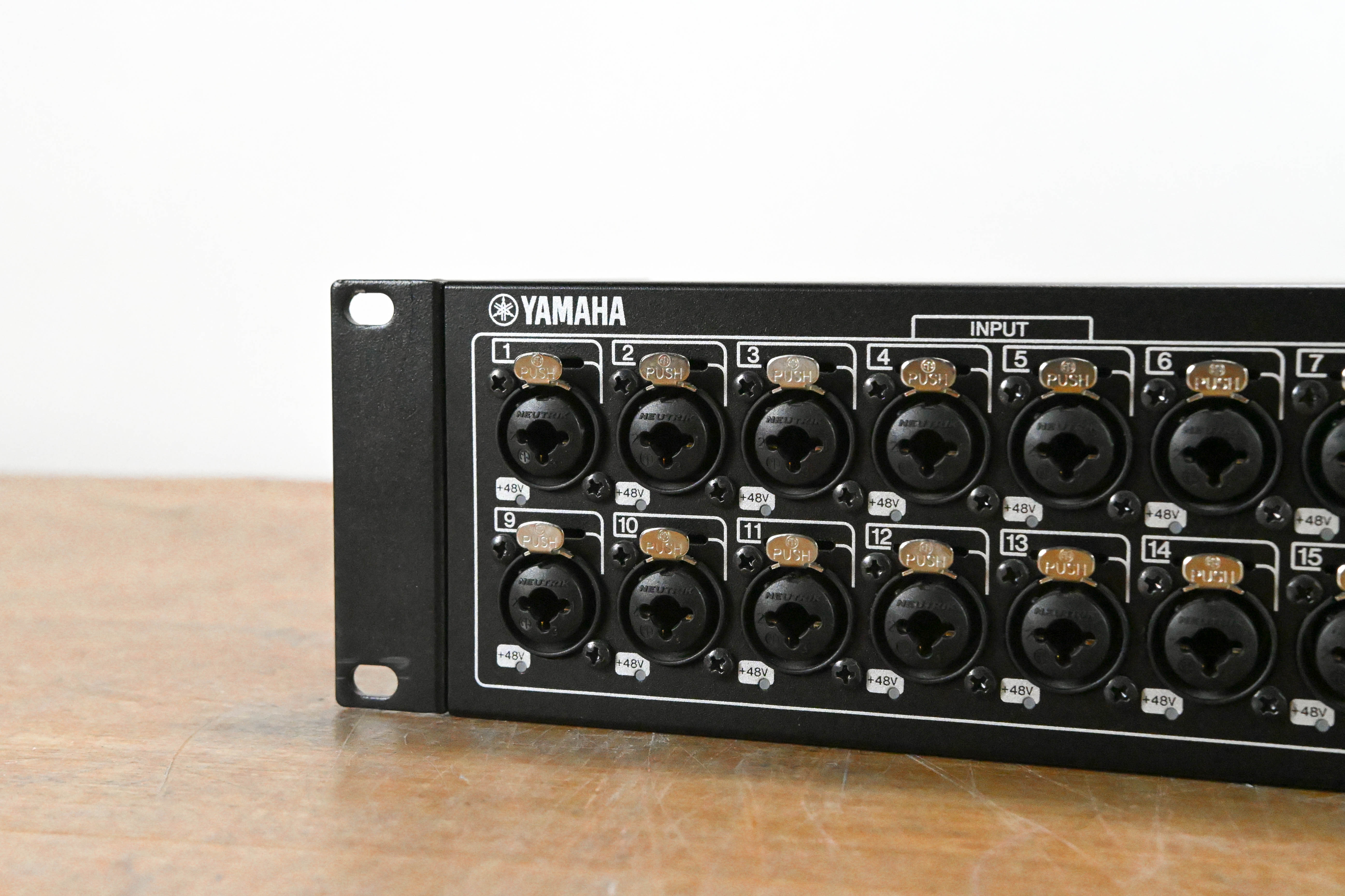 Yamaha Tio1608-D 16-Input/8-Output Dante Stagebox for TF Series Mixers