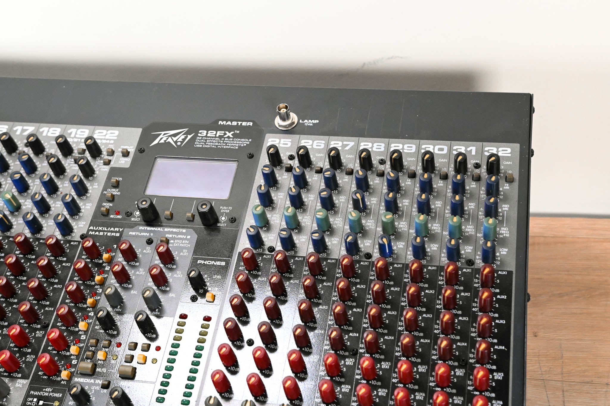 Peavey 32FX 32-Channel Mixing Console with USB and Effects