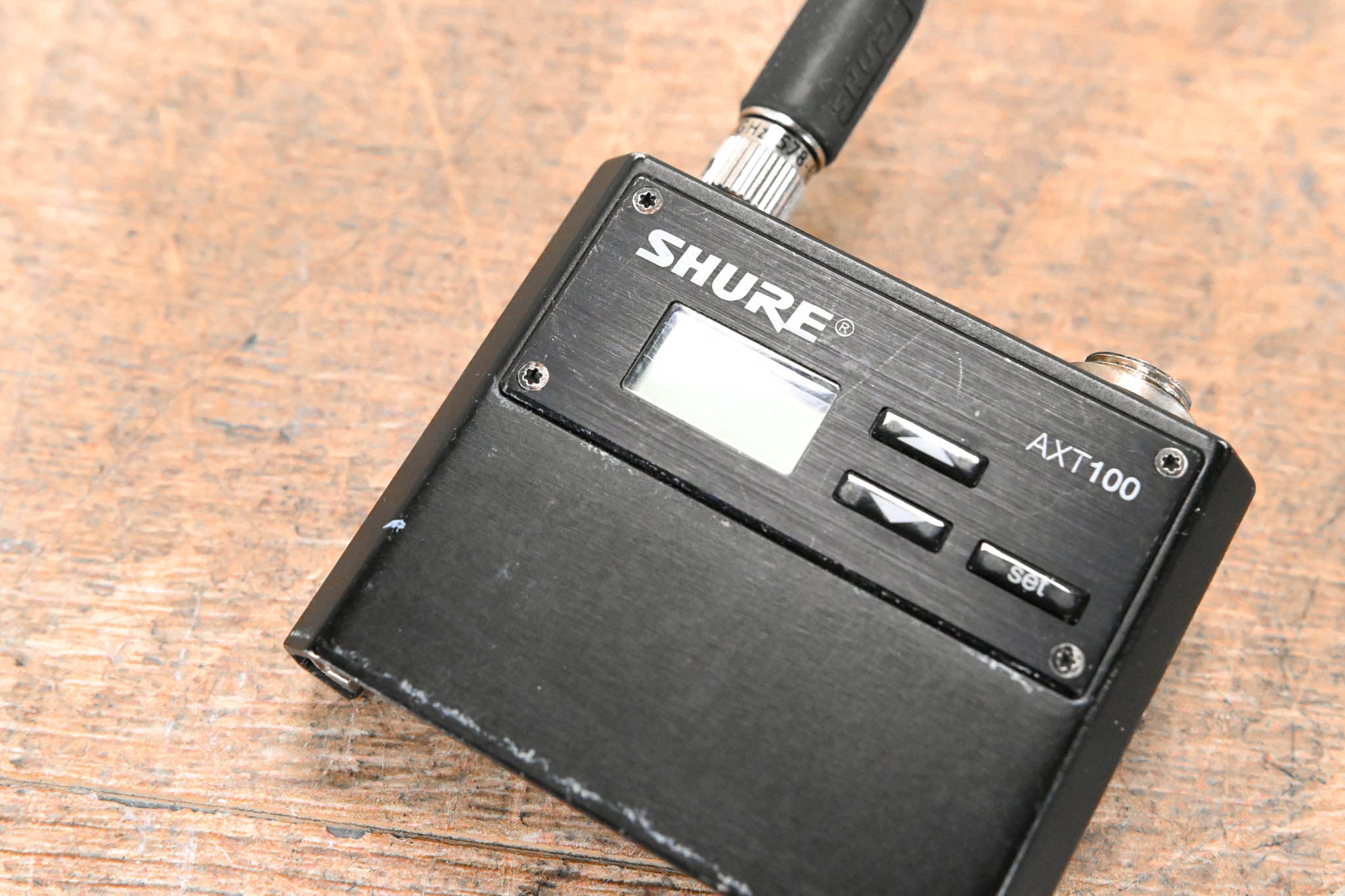 Shure AXT100 Bodypack Transmitter - J5 Band: 578-638 MHz