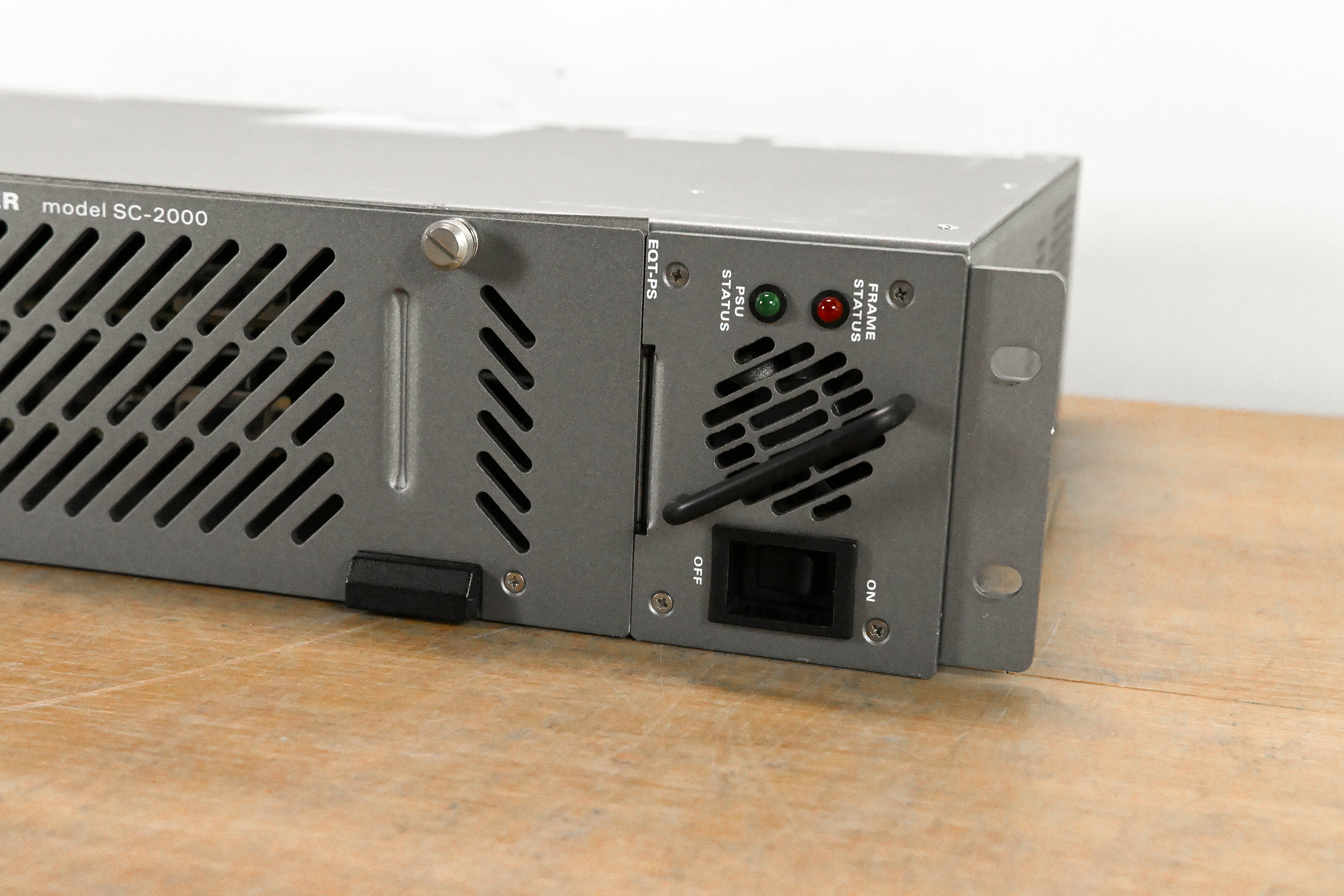 Evertz SC-2000 System Controller 2RU Rackmount Chassis w/ Cards