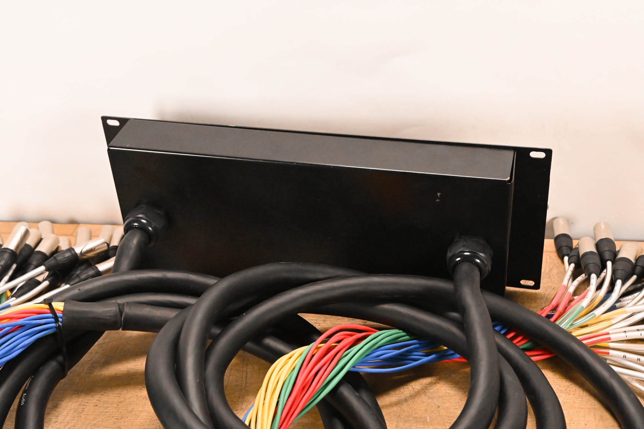 Seismic Audio SARMSS-32x1515 - 32-CH XLR TRS Combo Splitter Snake Cable