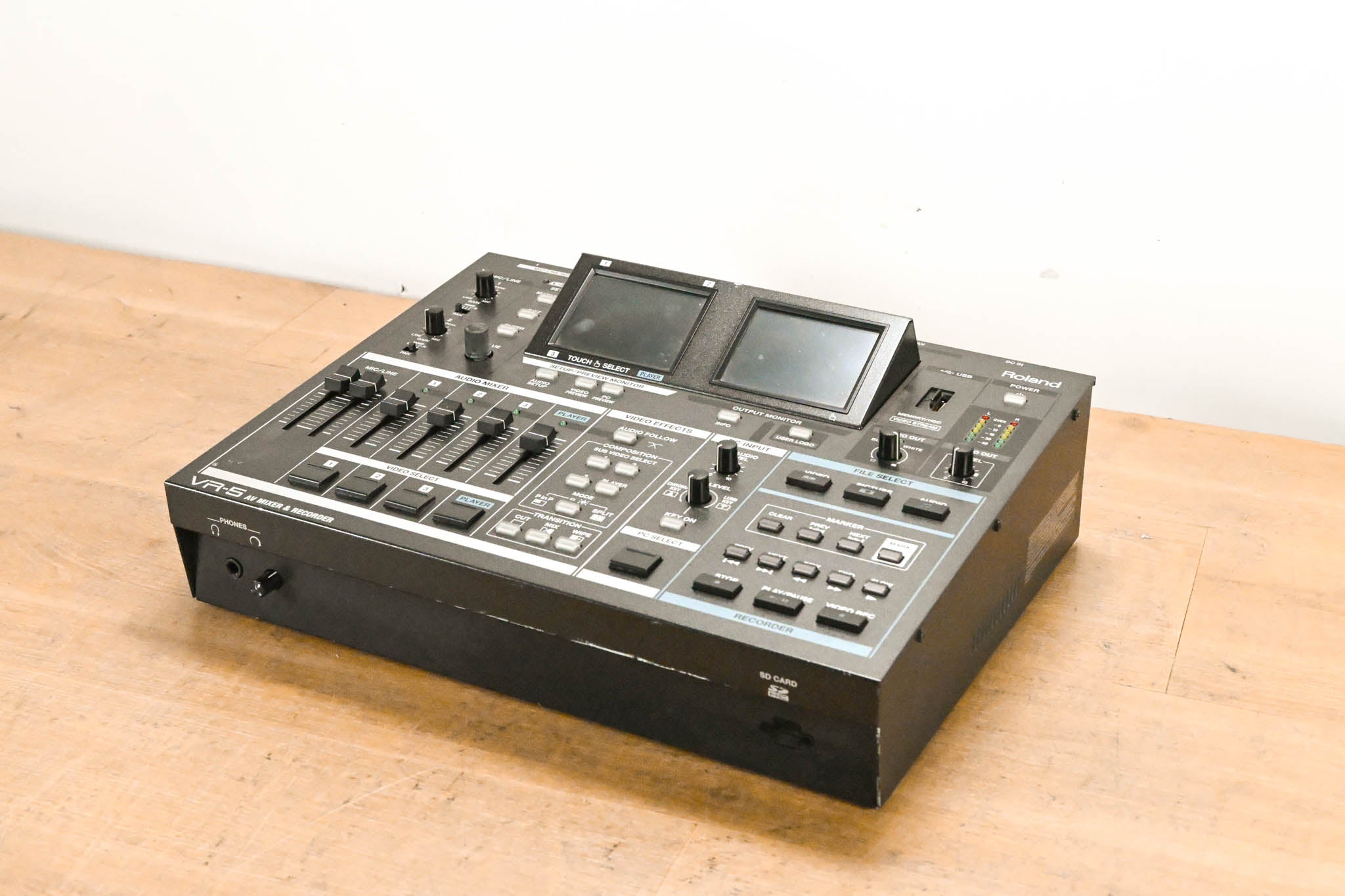 Roland VR-5 AV Mixer & Recorder (NO POWER SUPPLY)