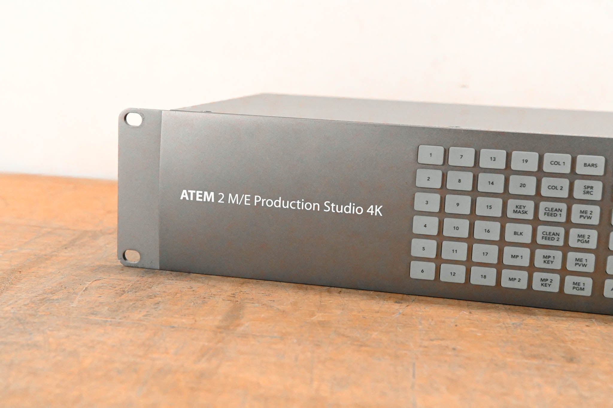 Blackmagic Design ATEM 2 M/E Production Studio 4K