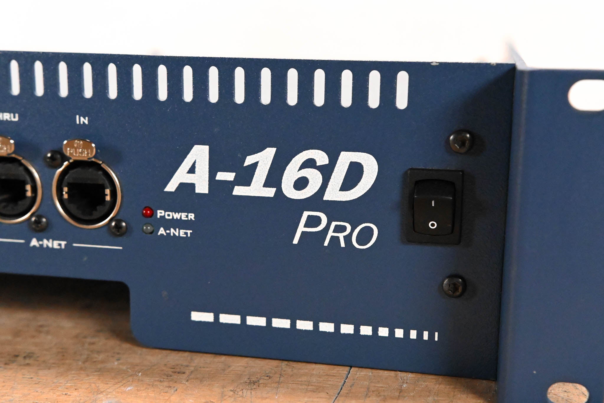 Aviom A-16D Pro A-Net Distributor