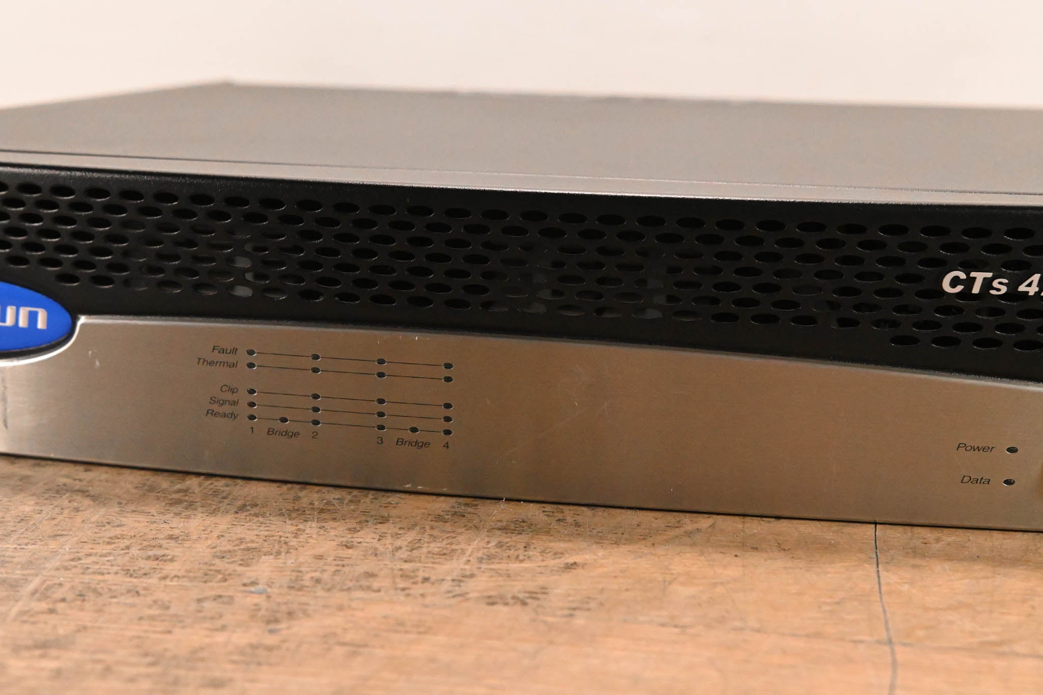 Crown CTs 4200 Four-Channel, 260W Power Amplifier